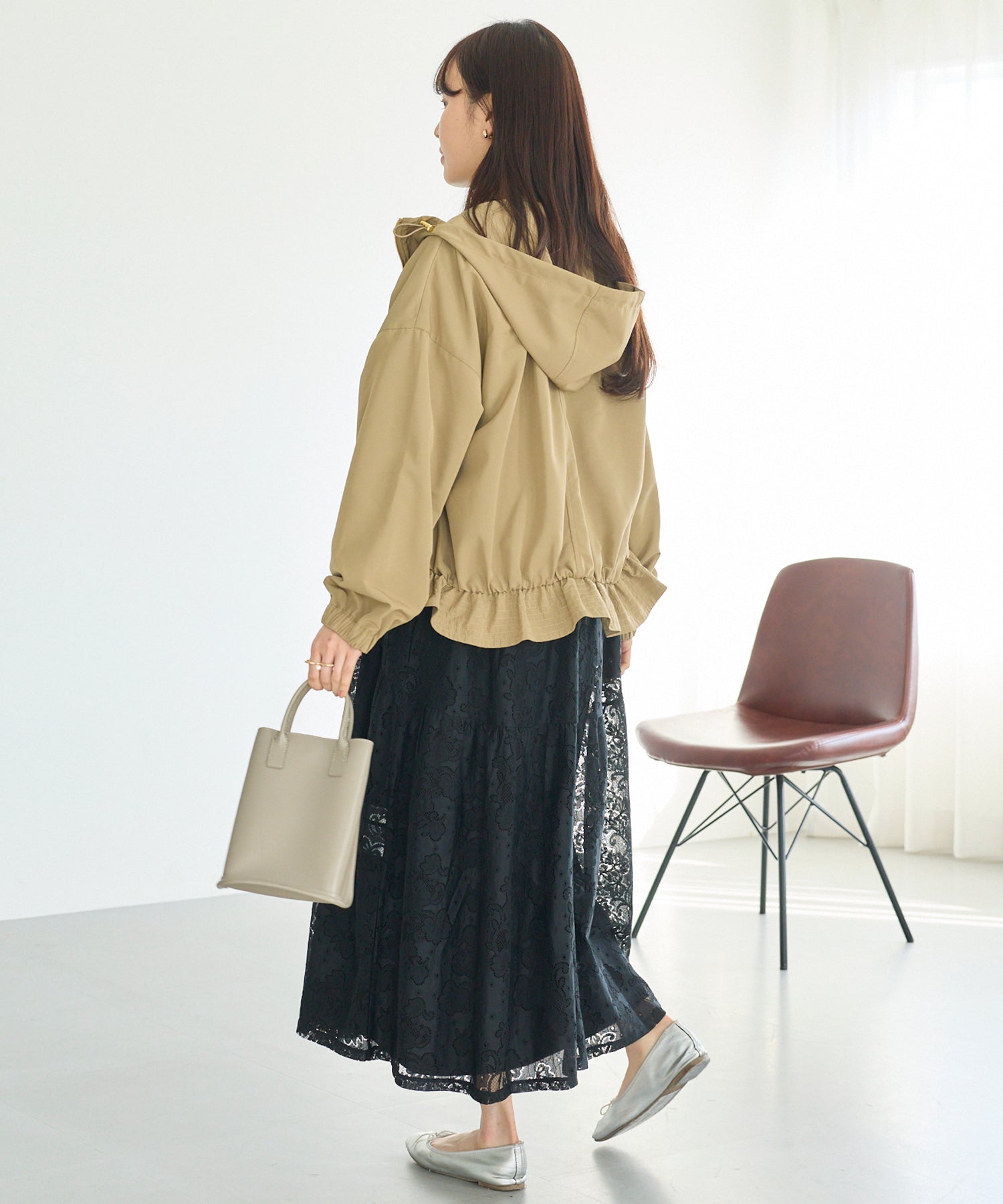 裾フレア フード付きマウンテンパーカー