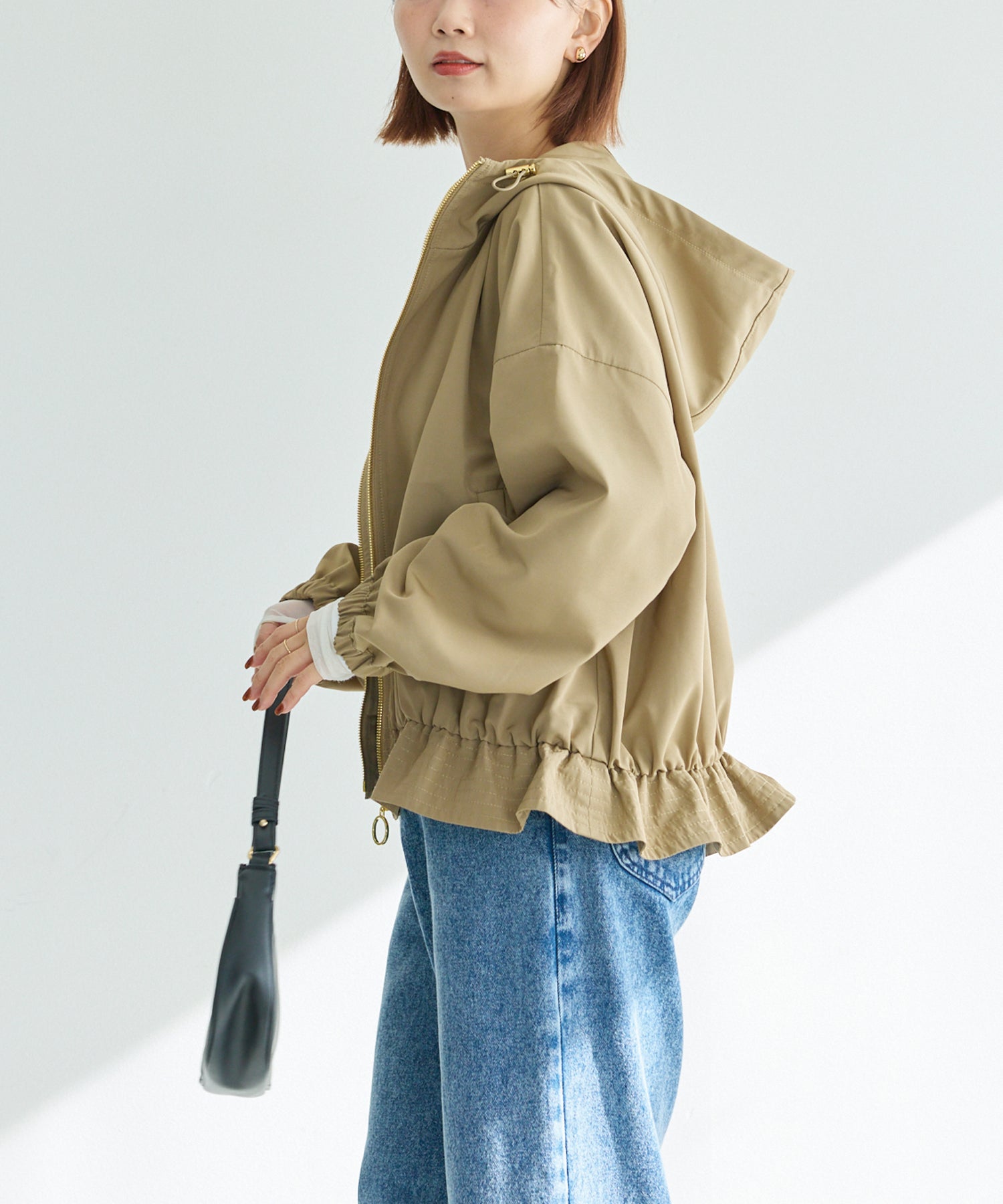 裾フレア フード付きマウンテンパーカー