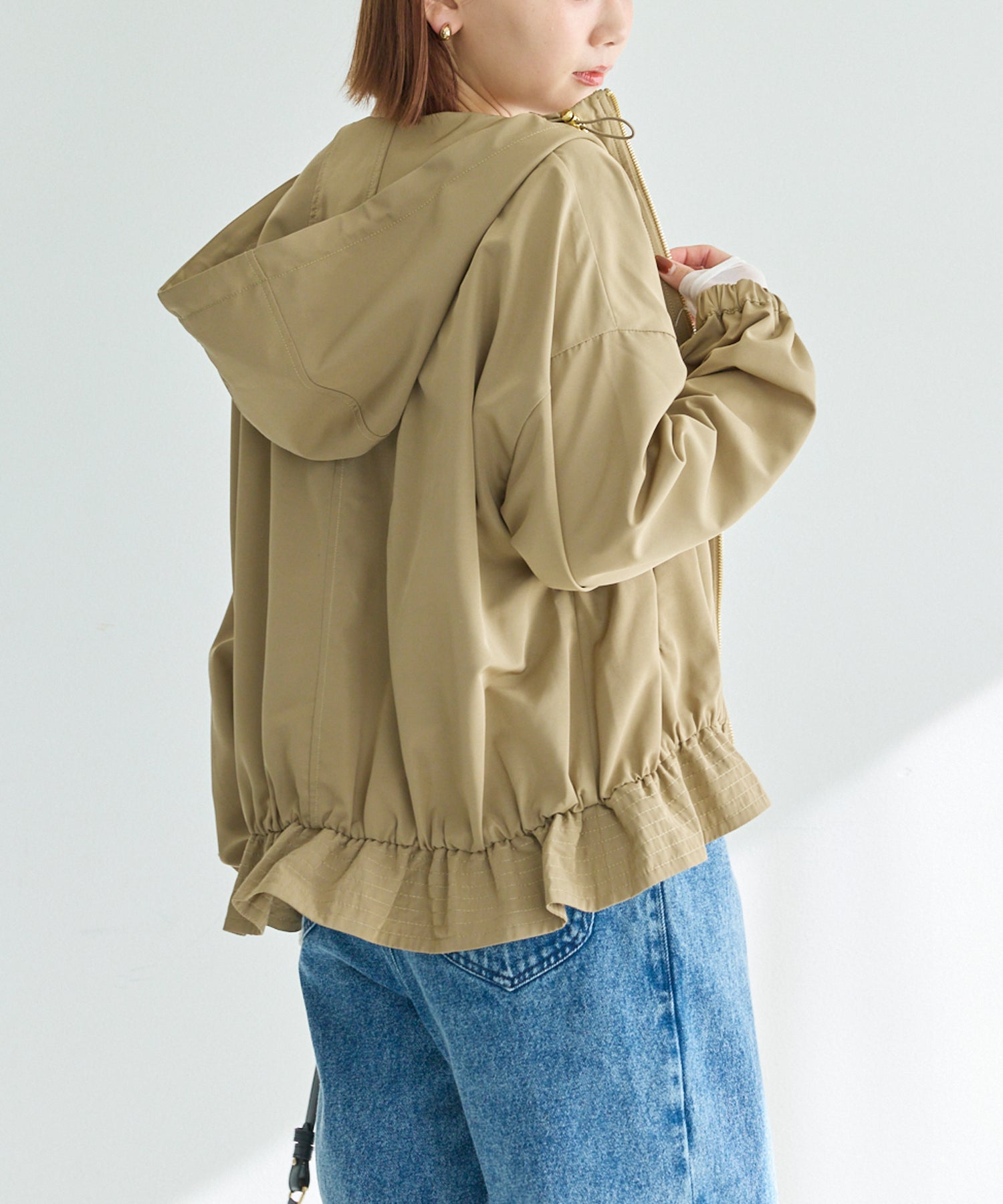 裾フレア フード付きマウンテンパーカー