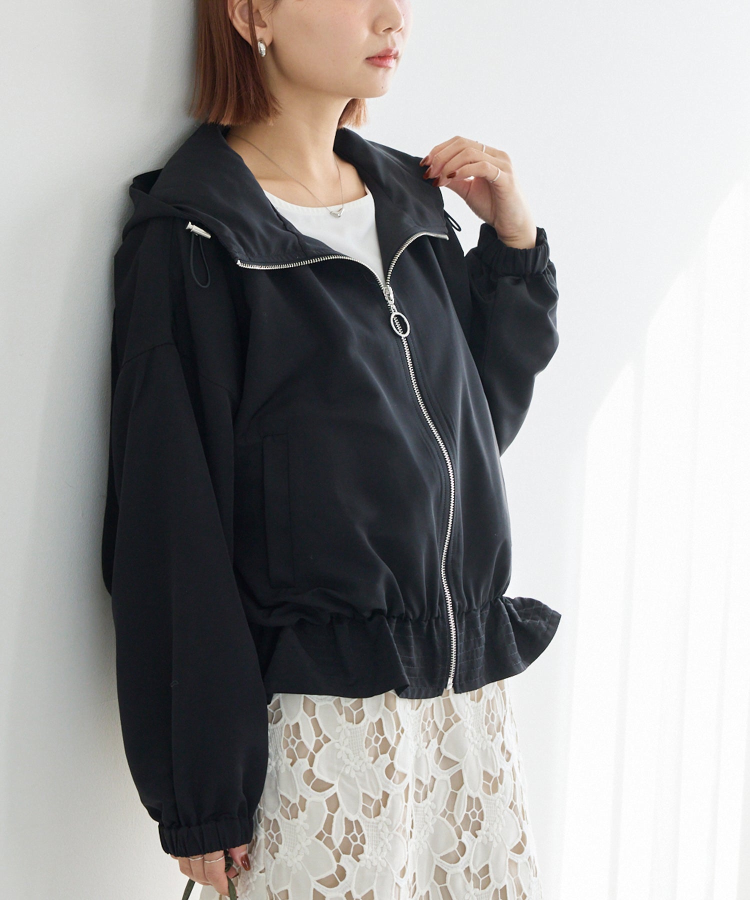 裾フレア フード付きマウンテンパーカー