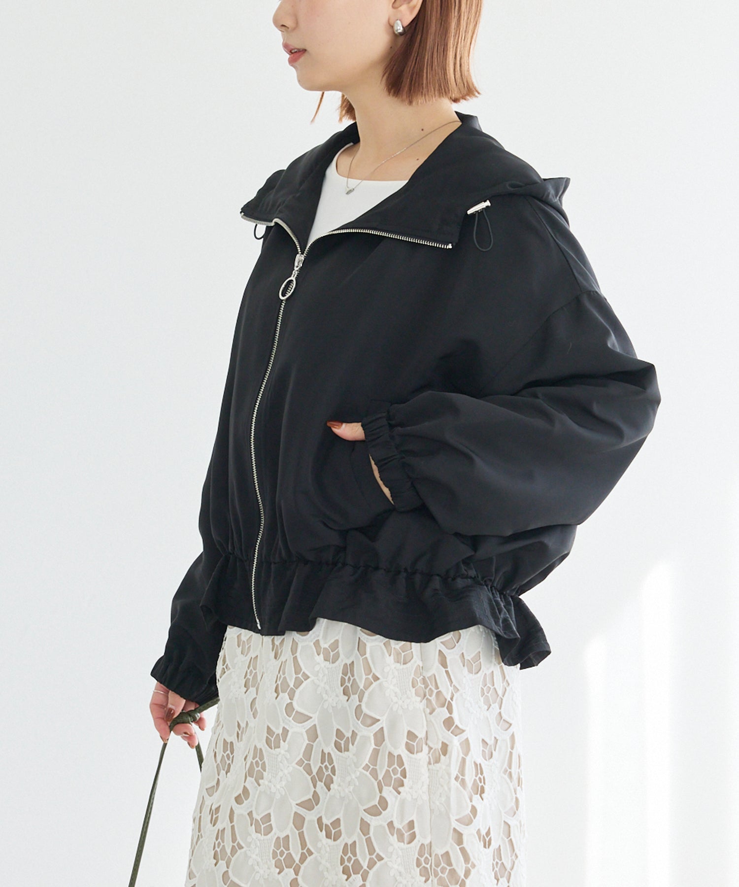 裾フレア フード付きマウンテンパーカー