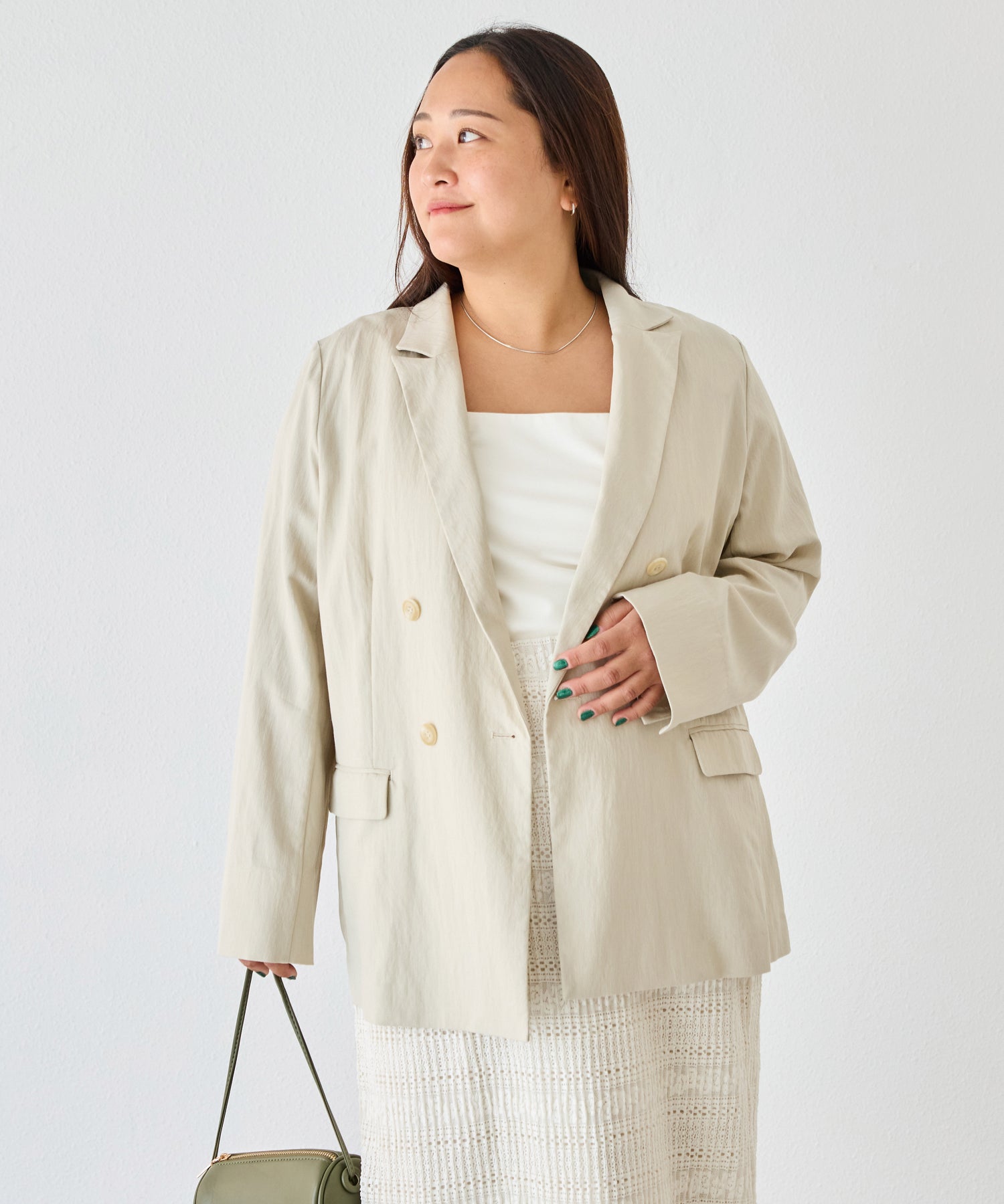 ベージュ　model:161cm 着用サイズ:3L