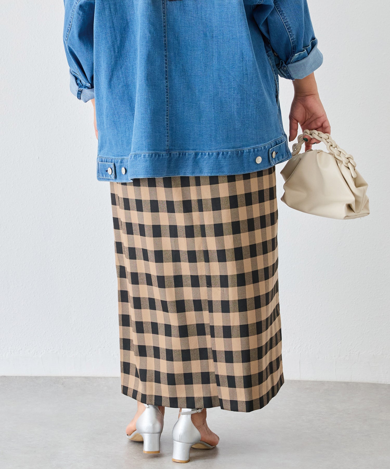 ブラウン　model:161cm 着用サイズ:3L