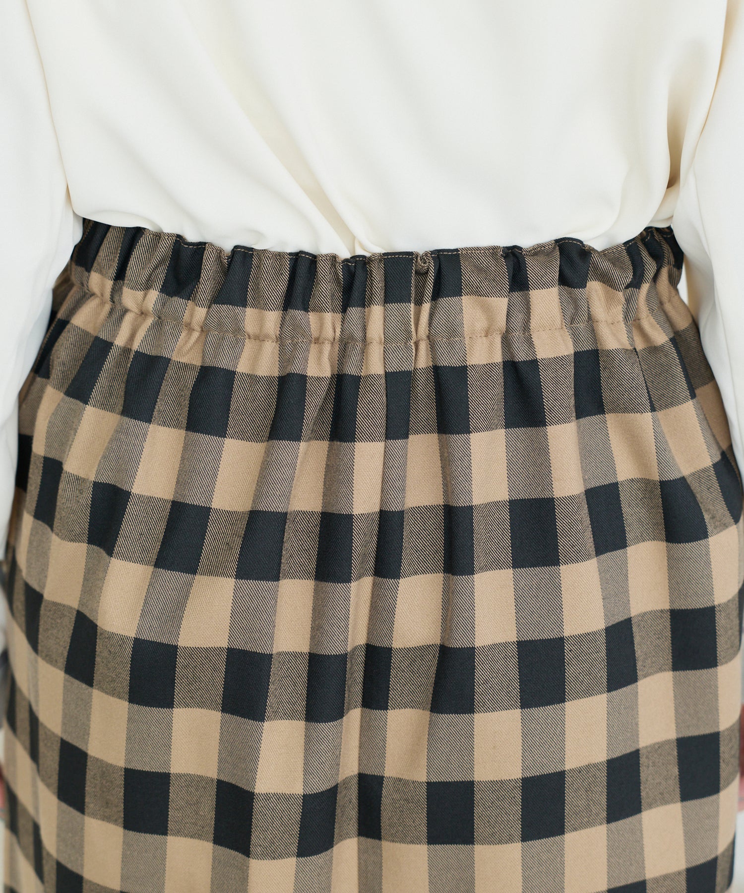 後ろウエストゴム