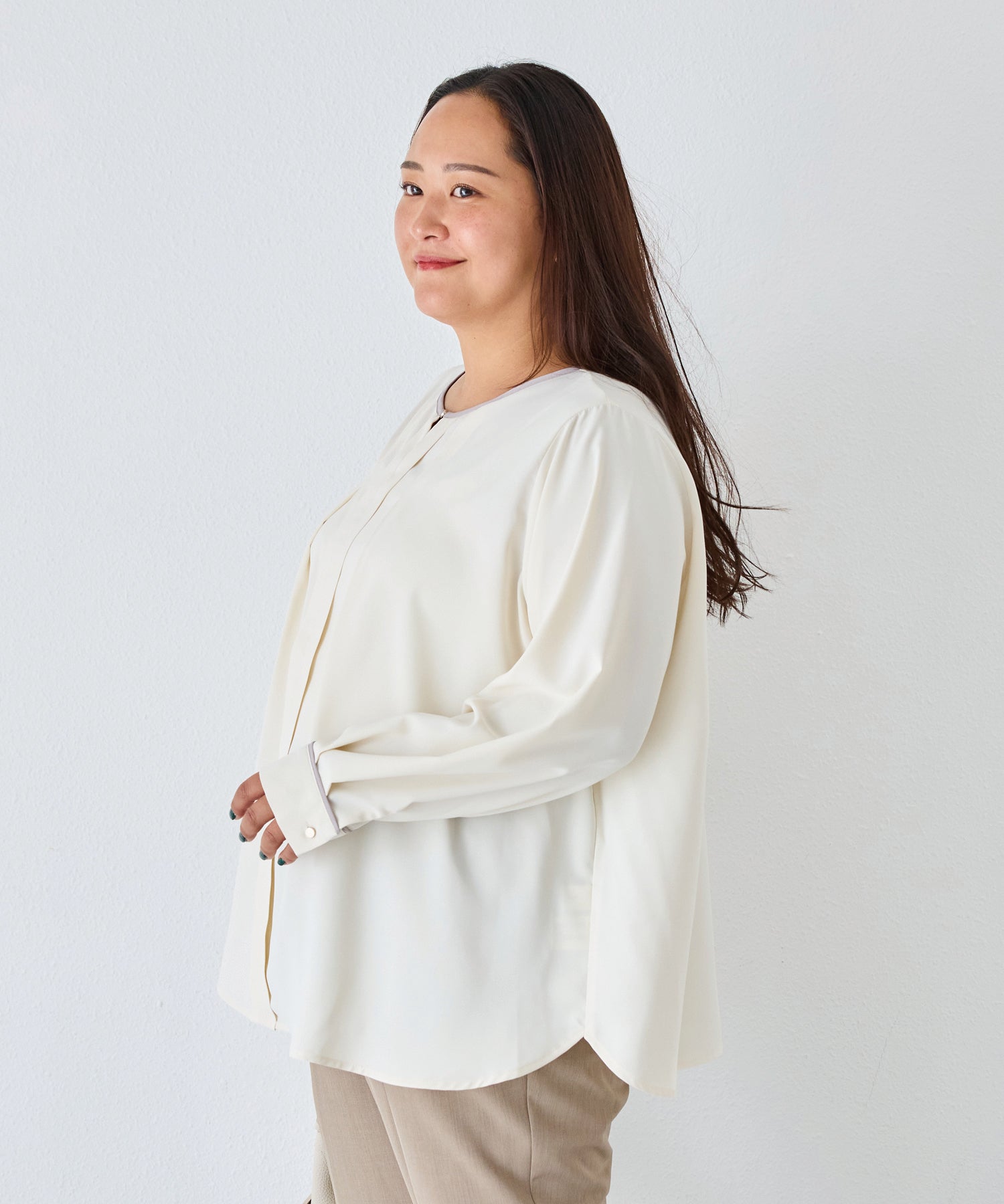 オフホワイト　model:161cm 着用サイズ:3L