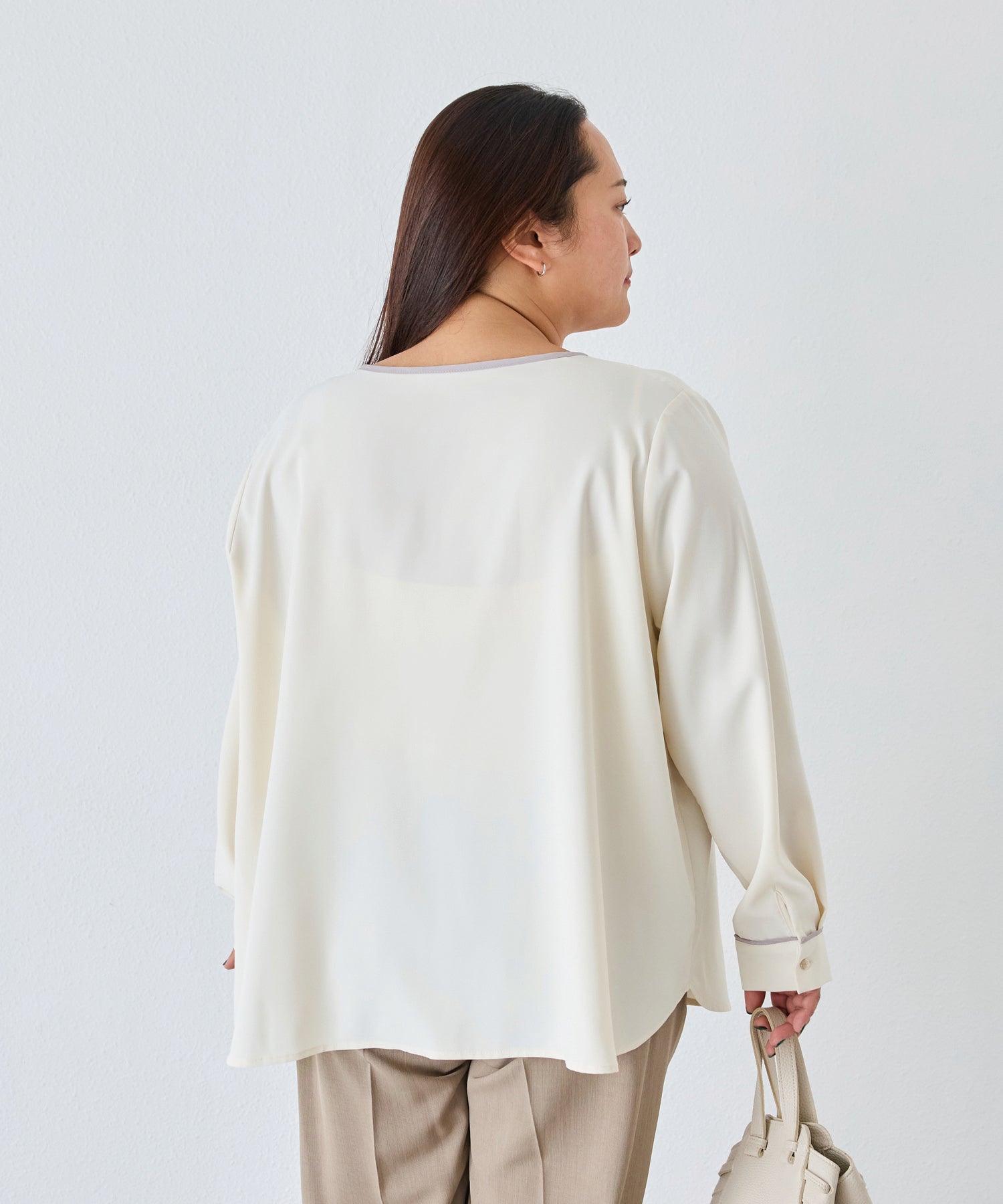 オフホワイト　model:161cm 着用サイズ:3L