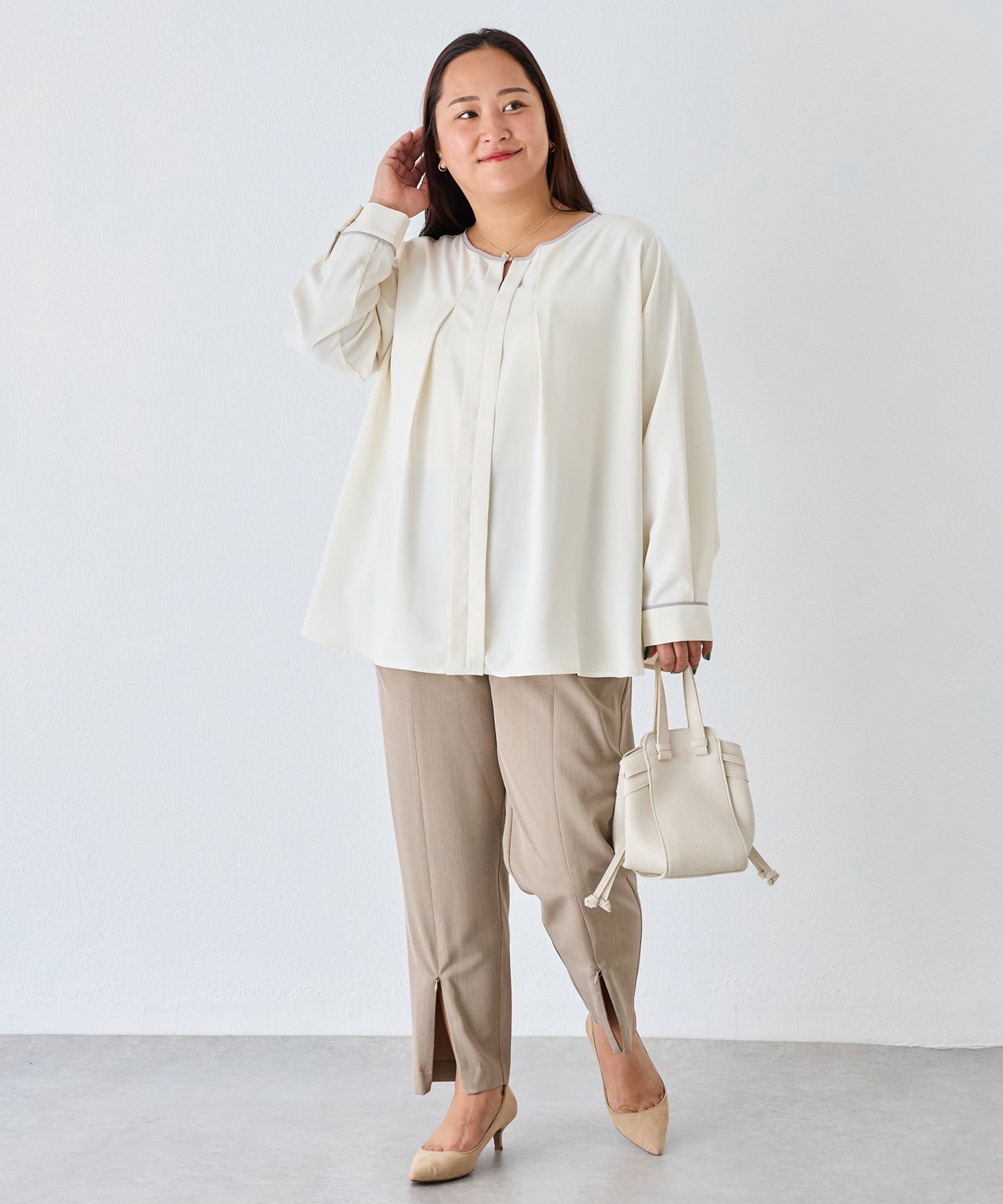 オフホワイト　model:161cm 着用サイズ:3L