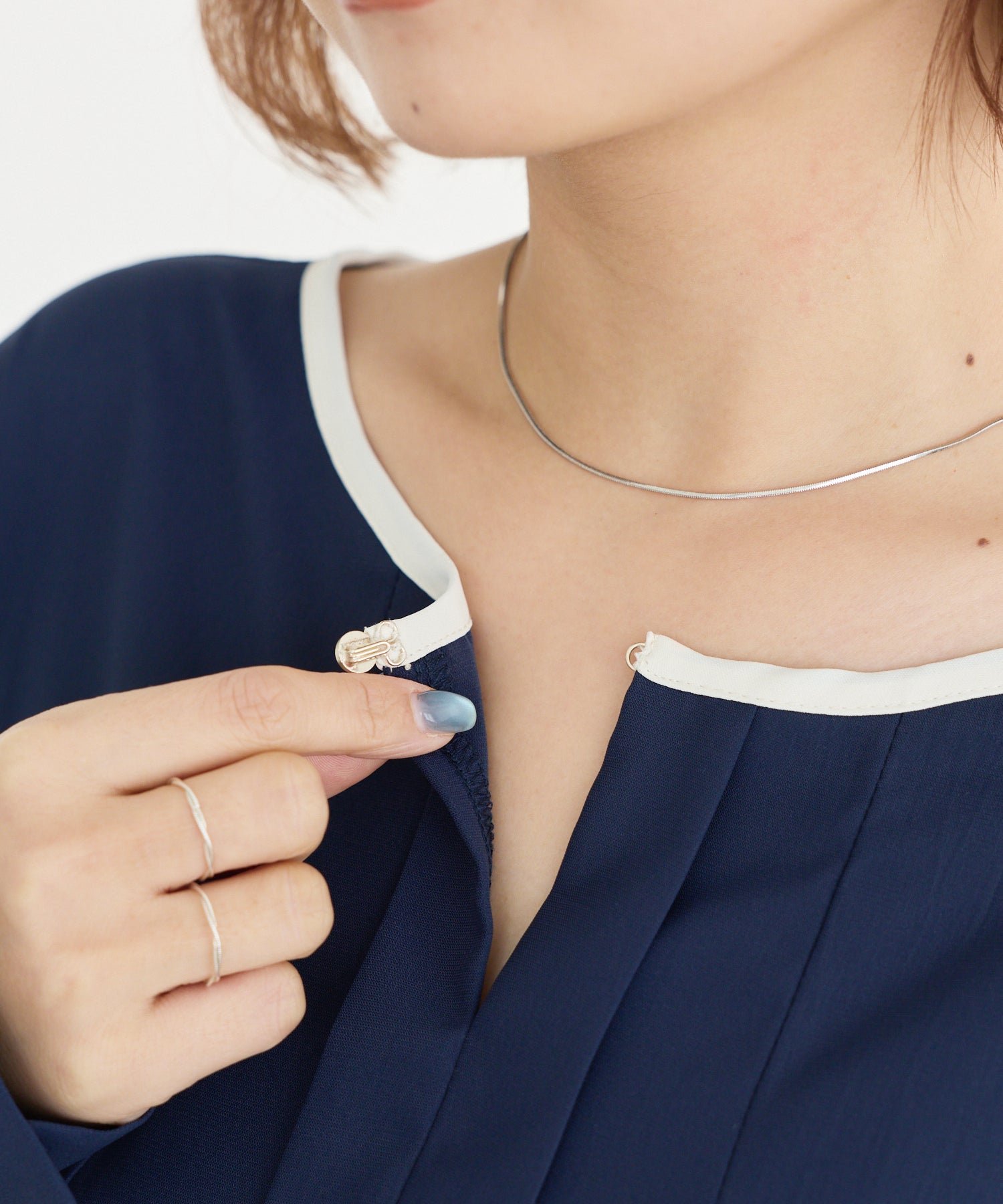 ボタン風ホック