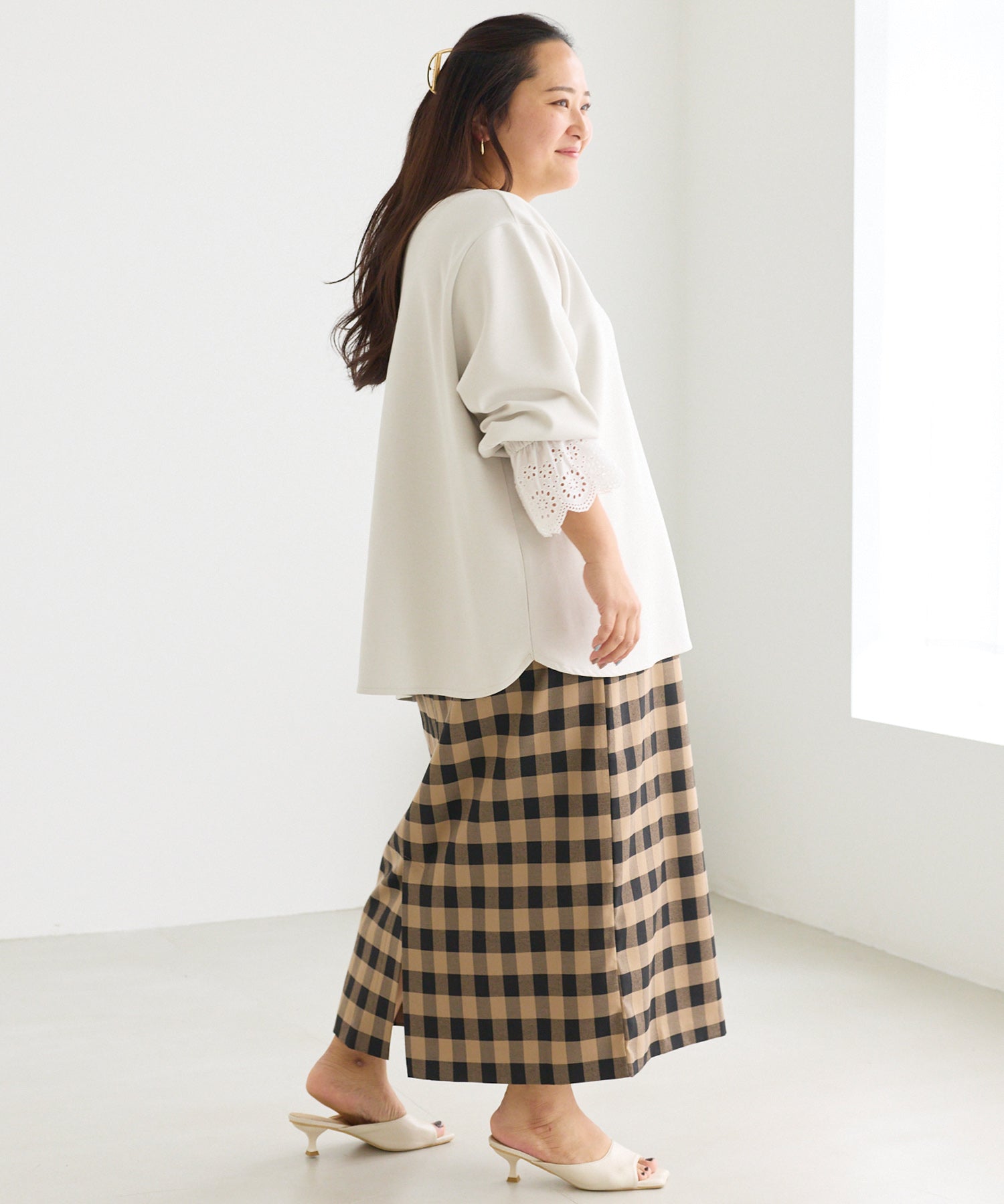 オフホワイト　model:161cm 着用サイズ:3L