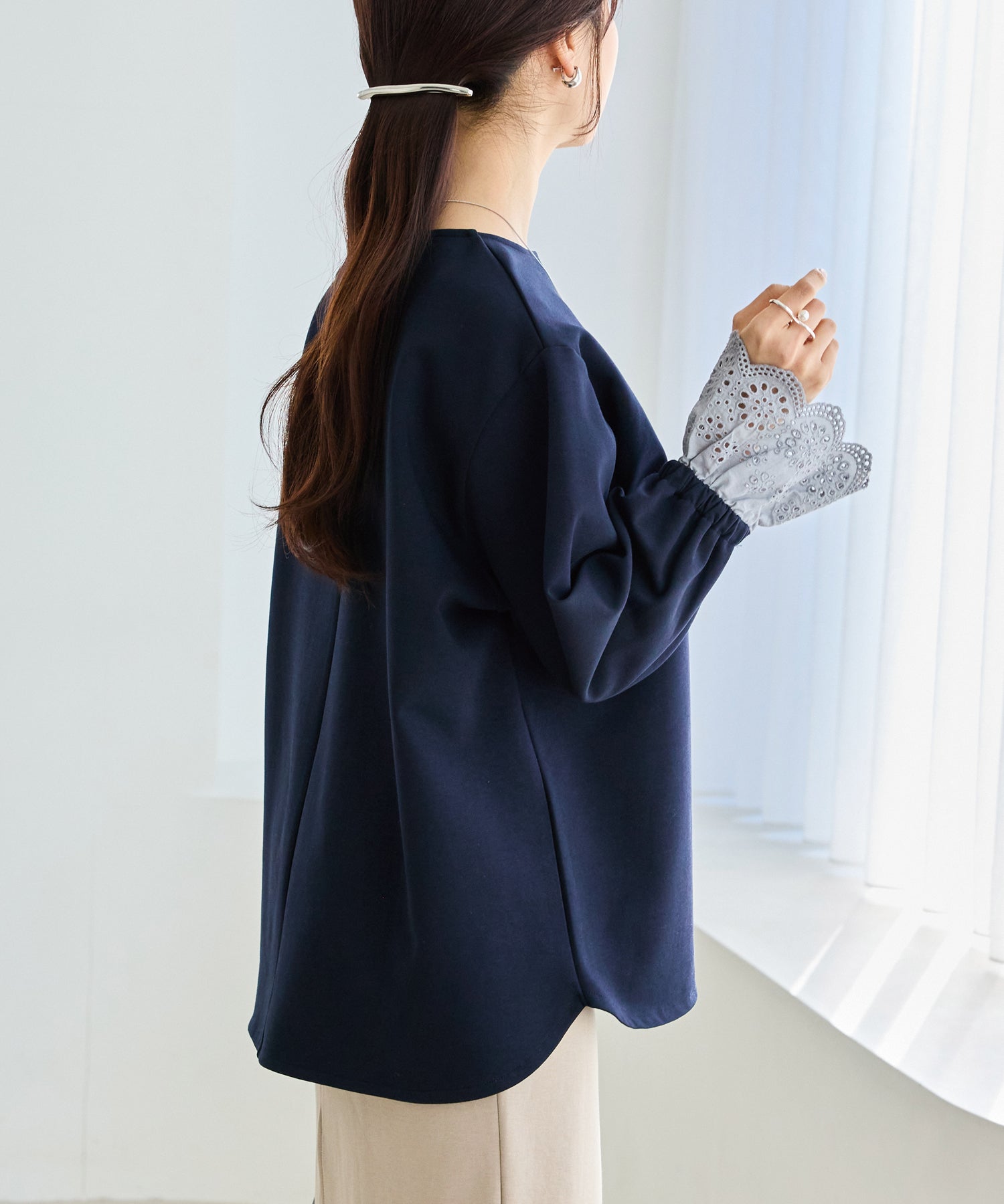 【洗える】袖レース配色ポンチプルオーバー