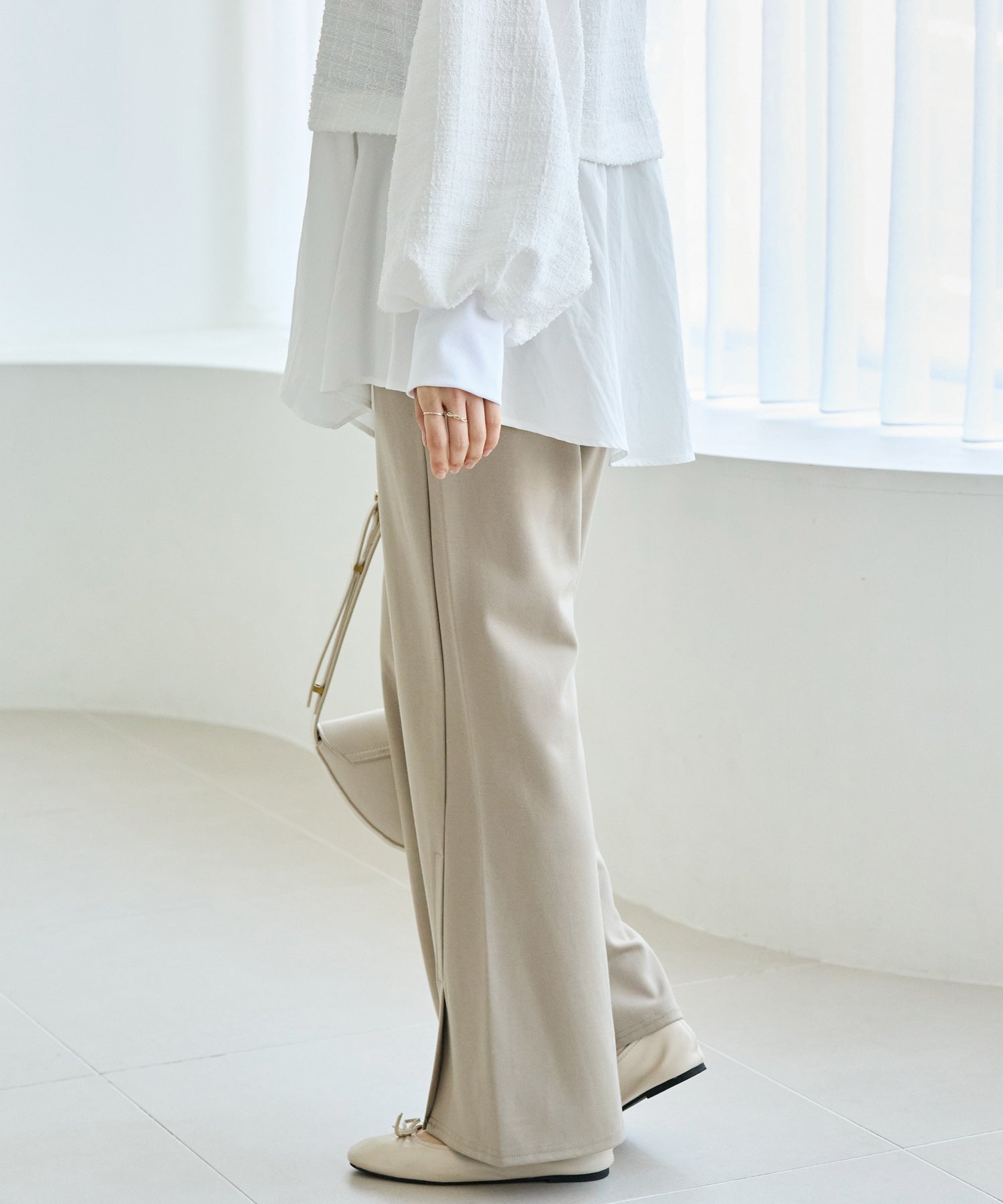 【好機能シリーズ】接触冷感・吸水速乾｜ツイストスリット美脚パンツ