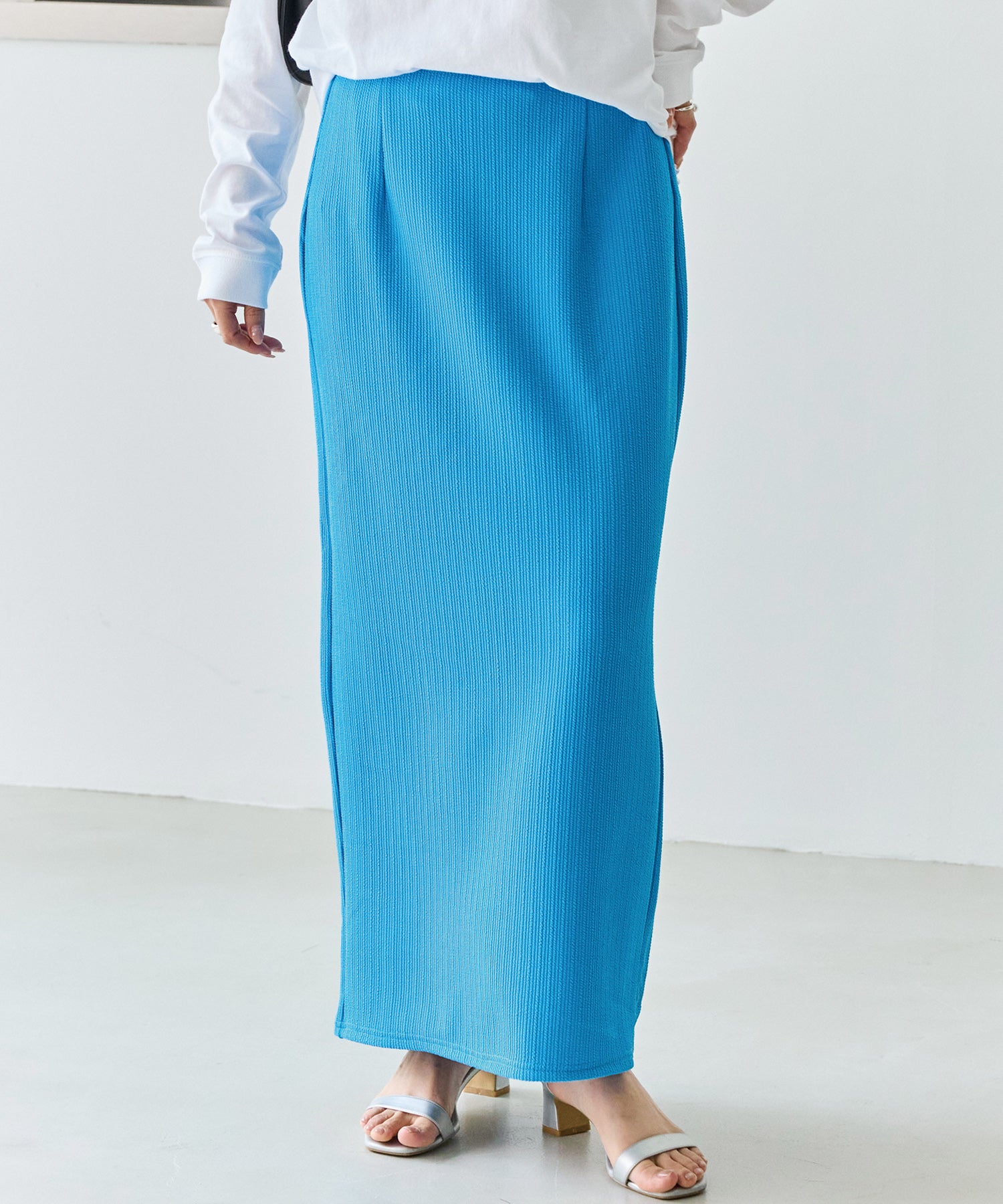 ブルー　model:156cm 着用サイズ:M