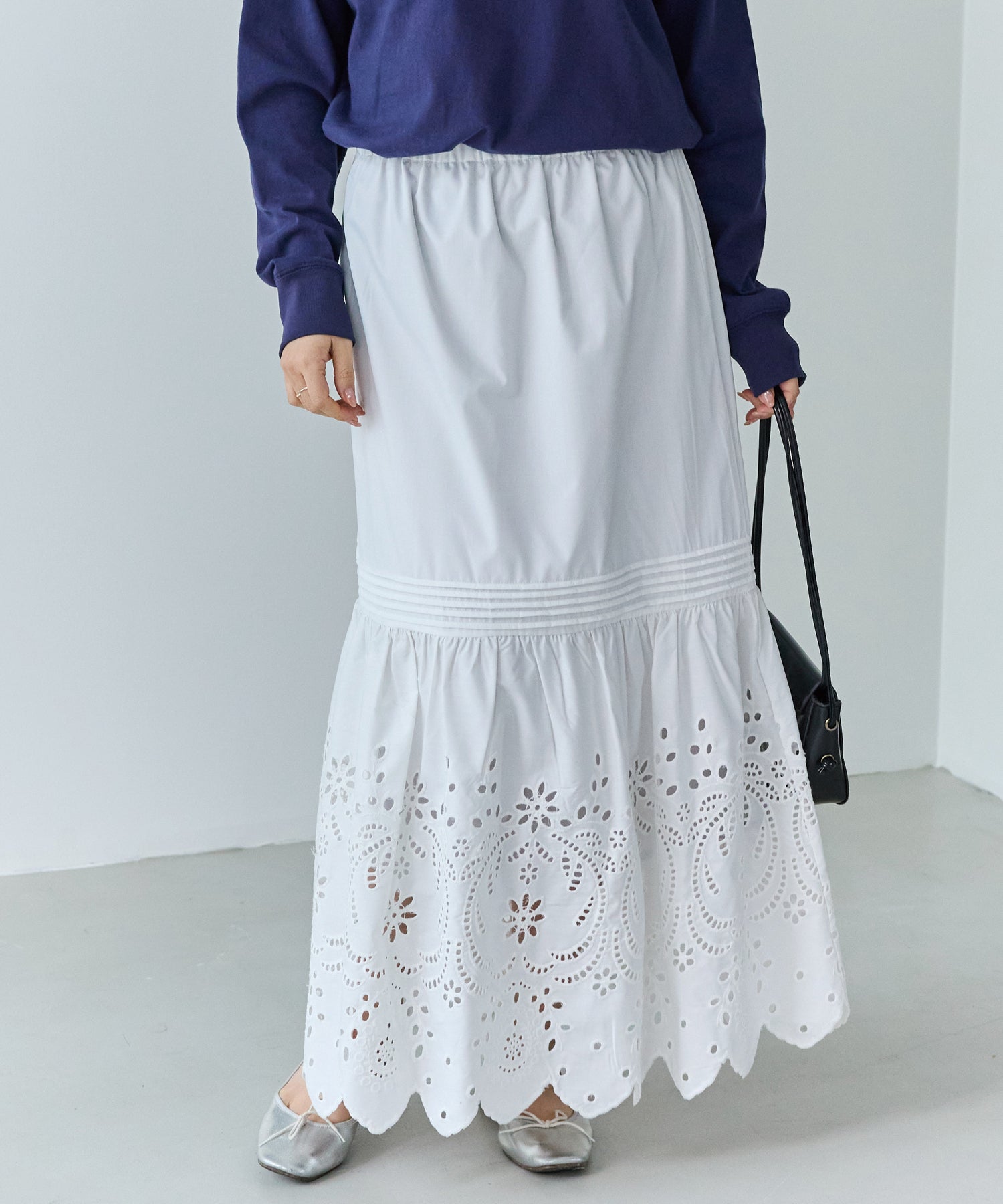 オフホワイト　model:156cm 着用サイズ:M