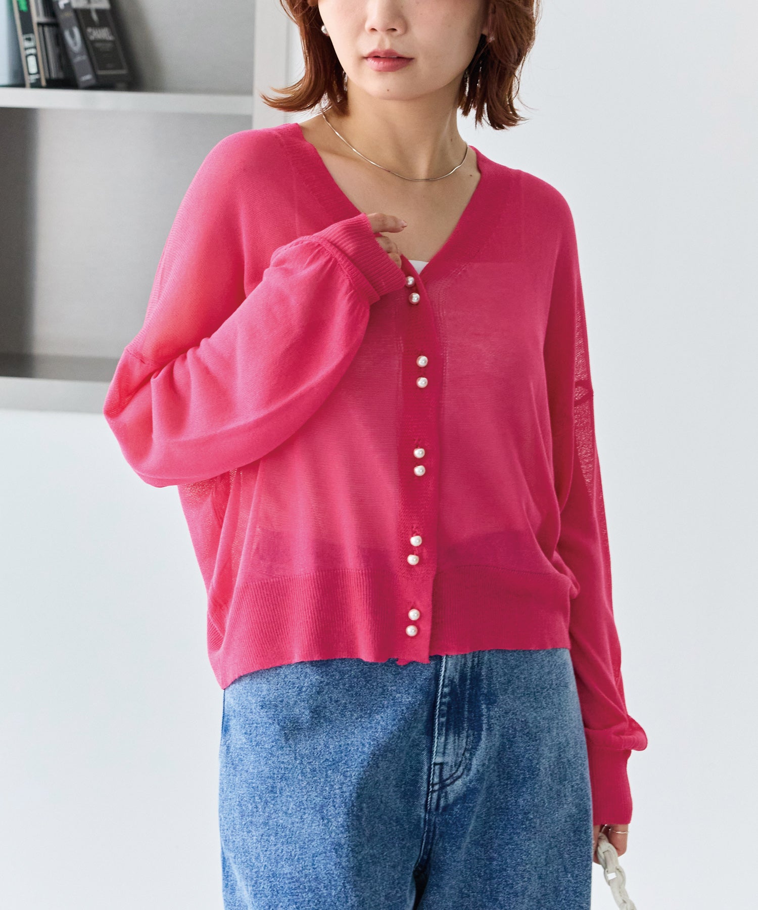 【洗える】ダブルパール釦シアーニットカーディガン