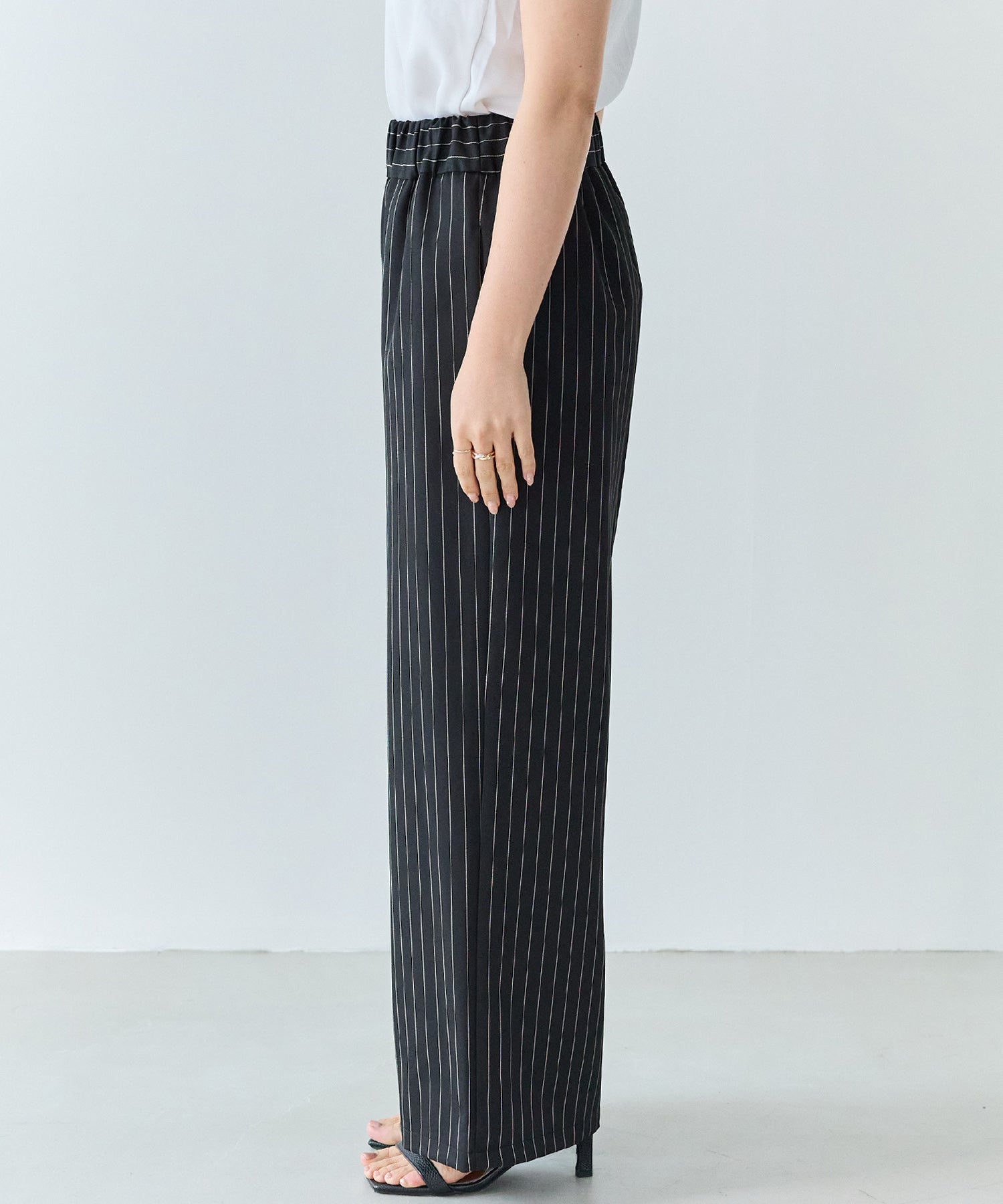 サイド　model:156cm 着用サイズ:M