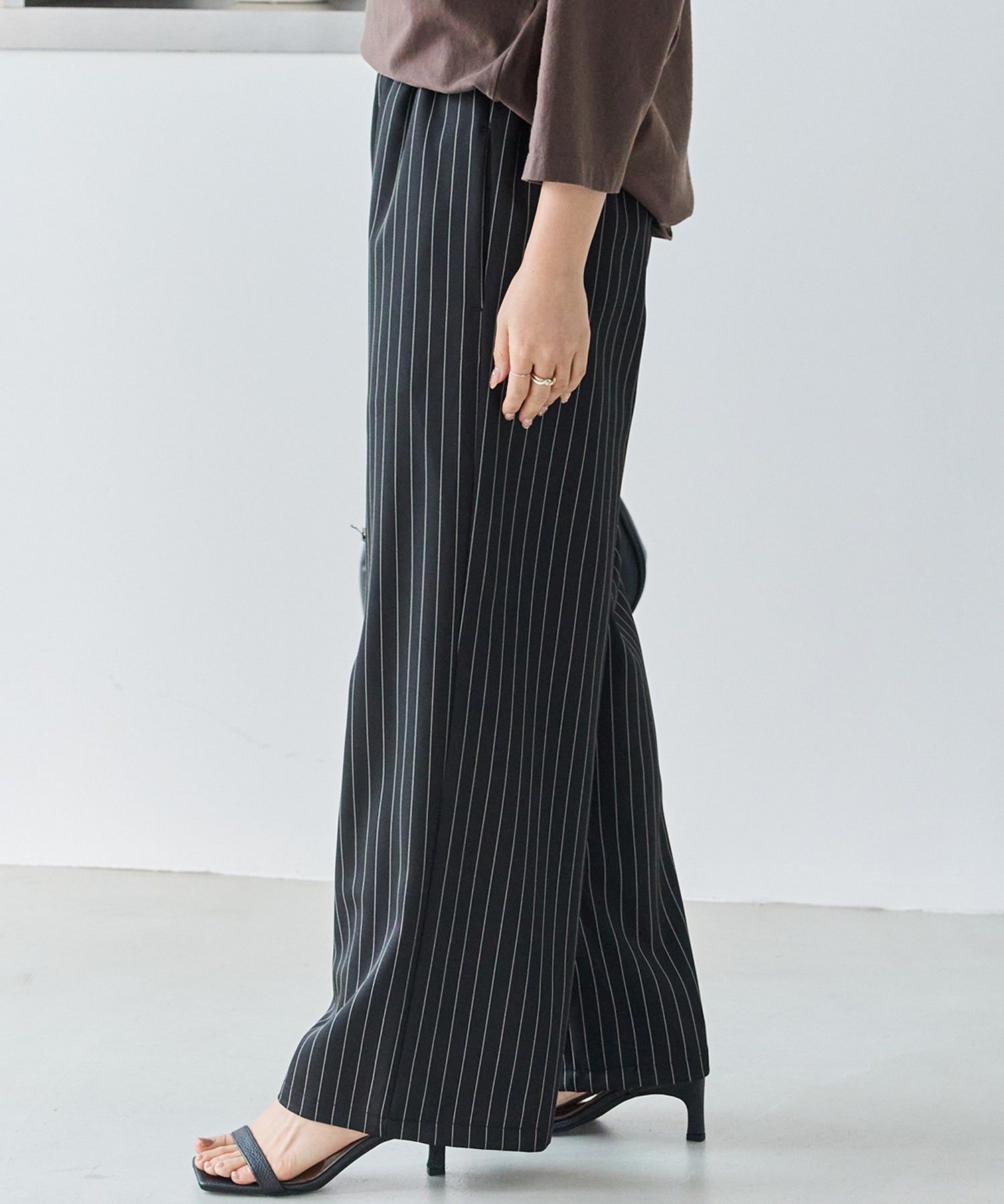 【洗える】ウエストシャーリングピンストライプパンツ