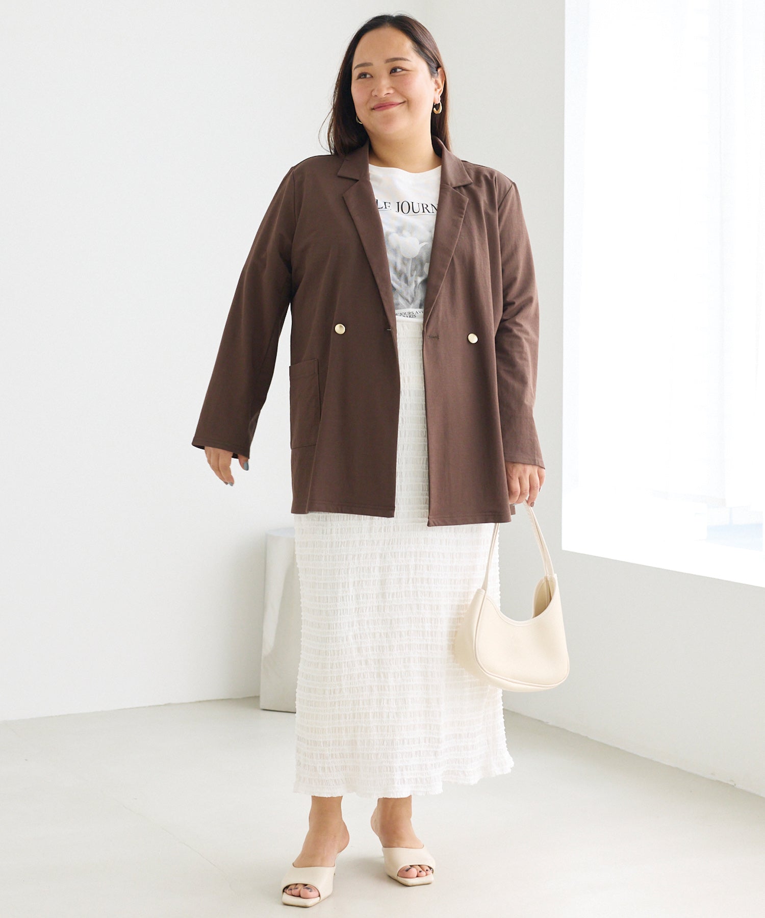 オフホワイト　model:161cm 着用サイズ:3L