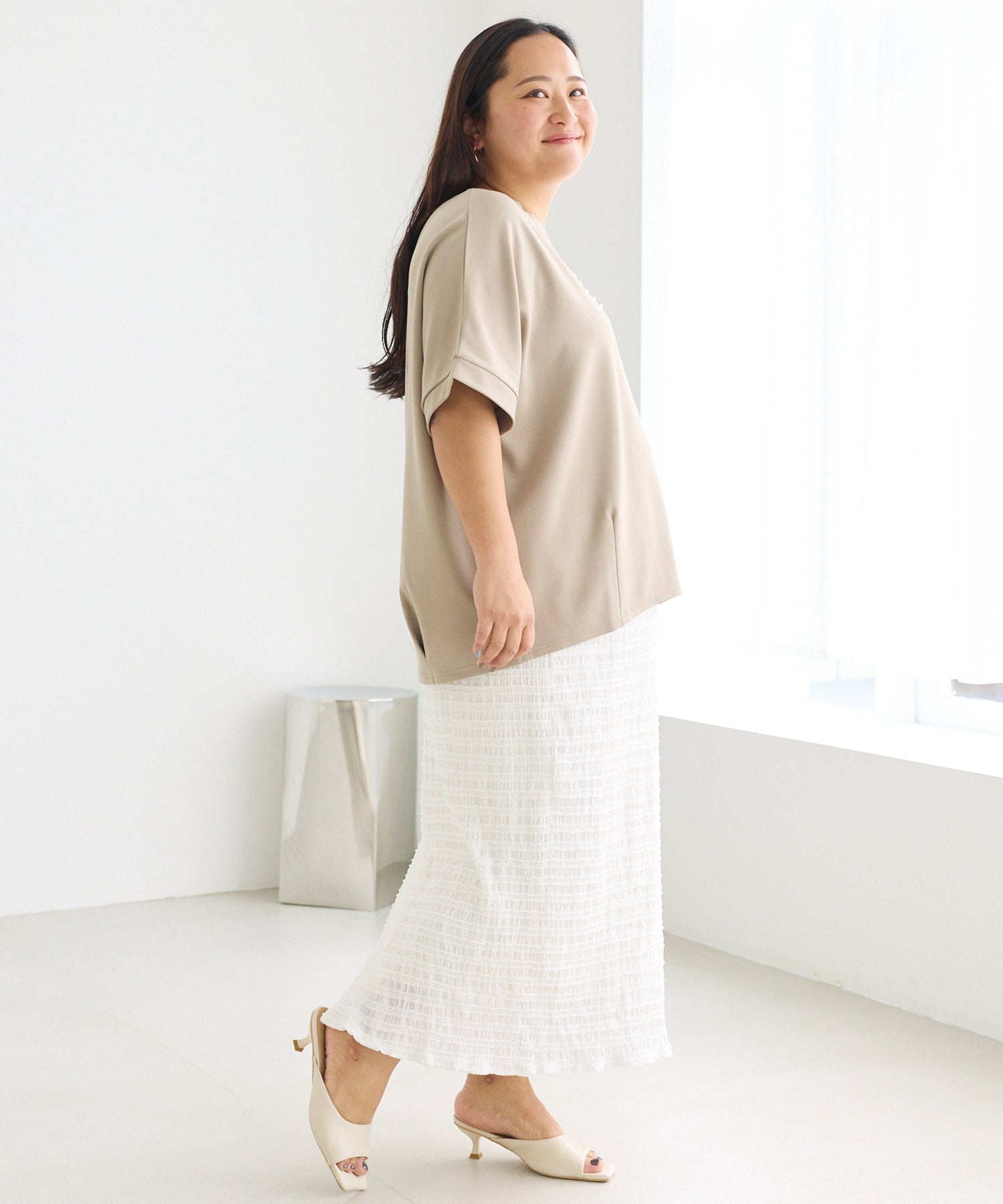 オフホワイト　model:161cm 着用サイズ:3L