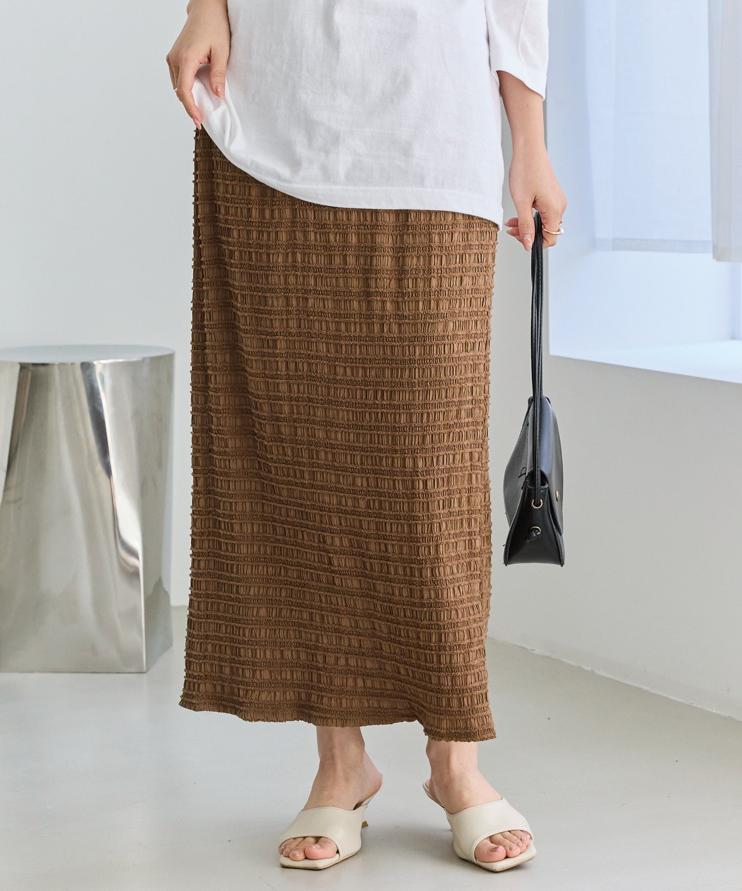 ジャガードシャーリングナロースカート