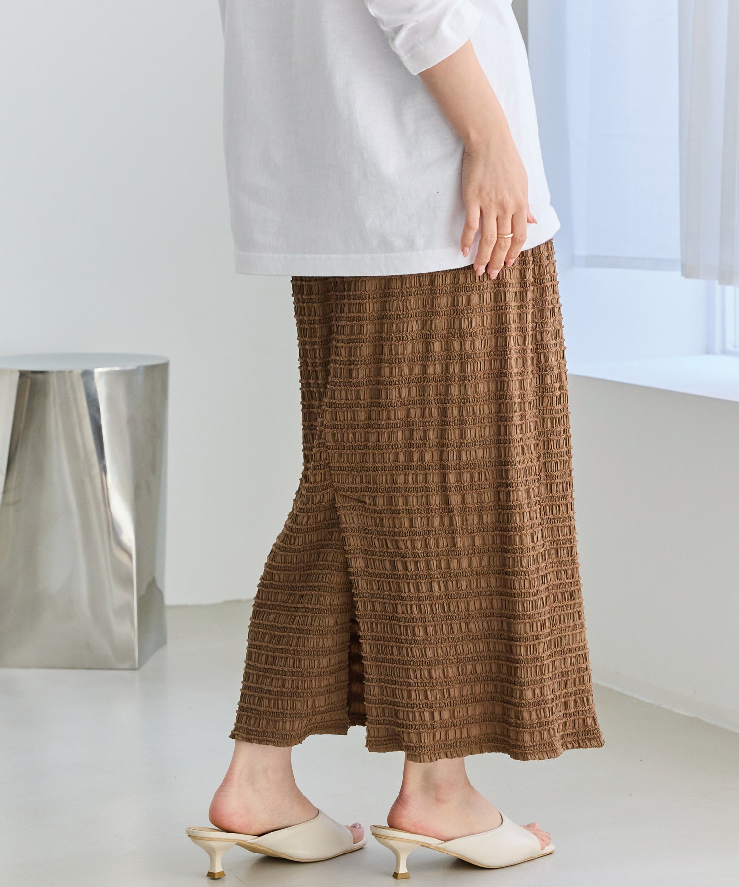 ジャガードシャーリングナロースカート