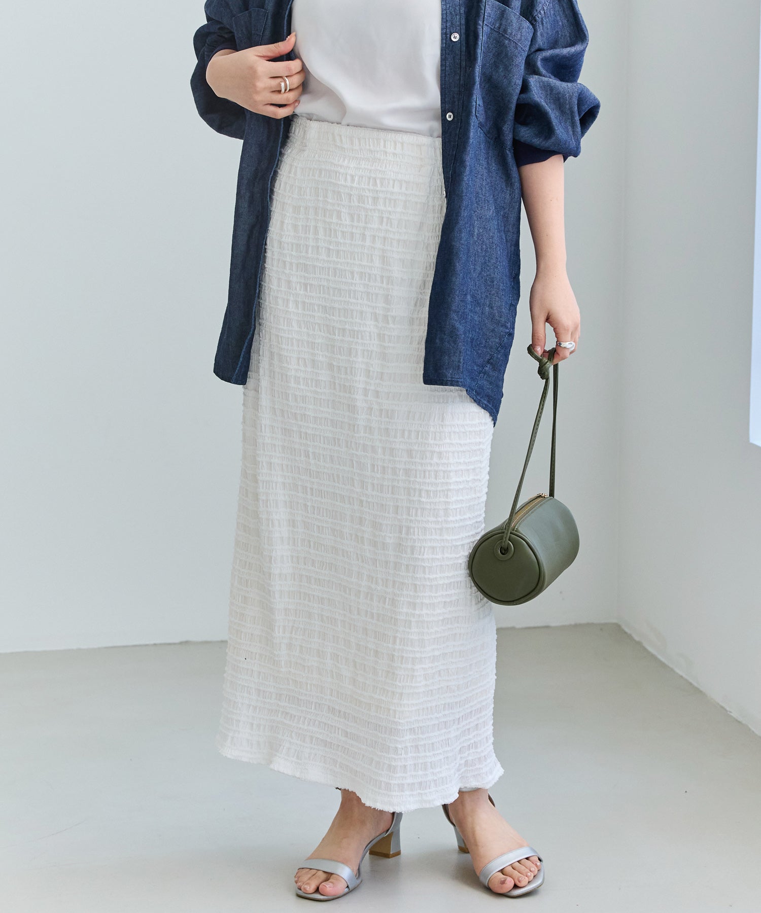 ジャガードシャーリングナロースカート