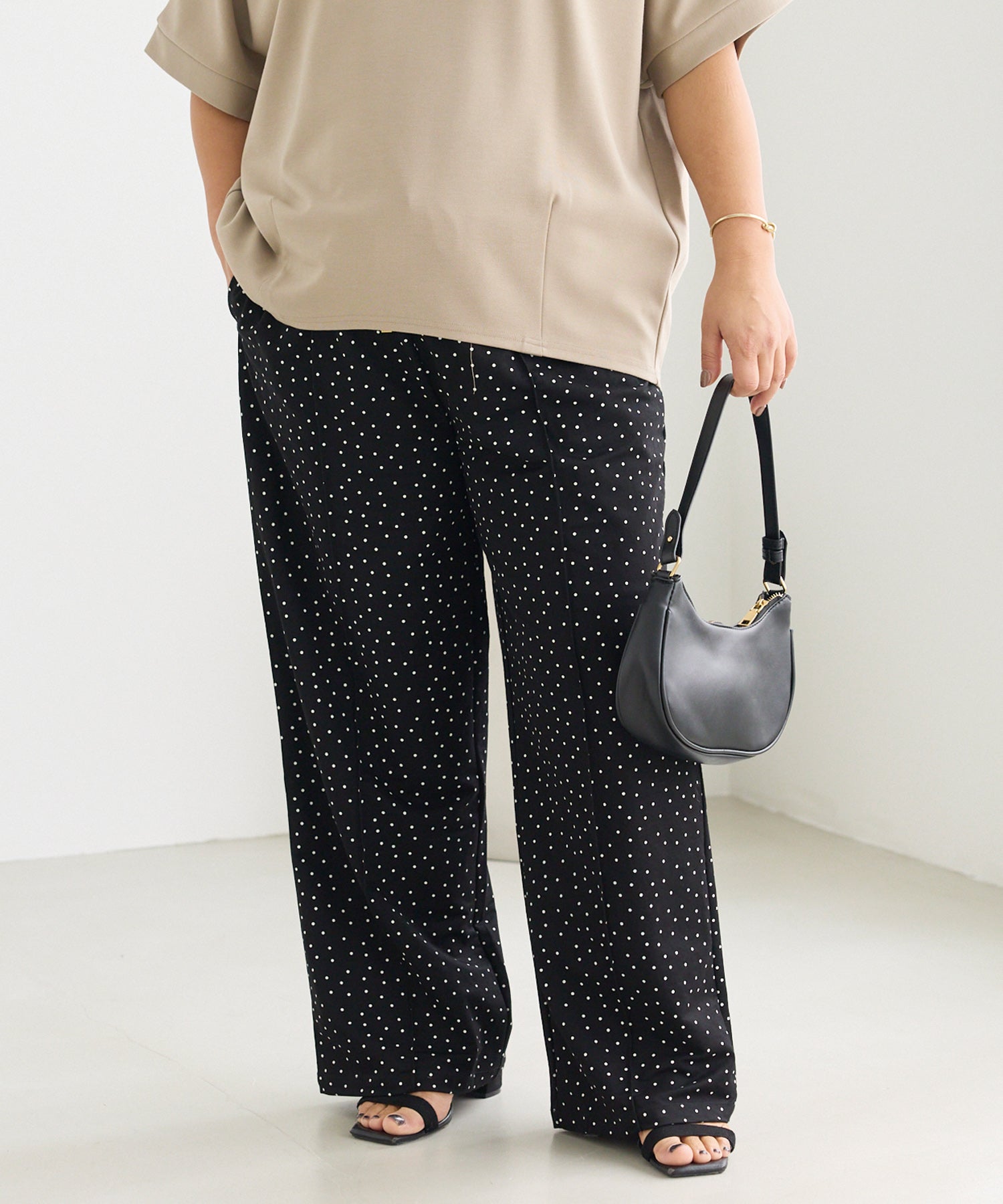 ドットA　model:161cm 着用サイズ:3L