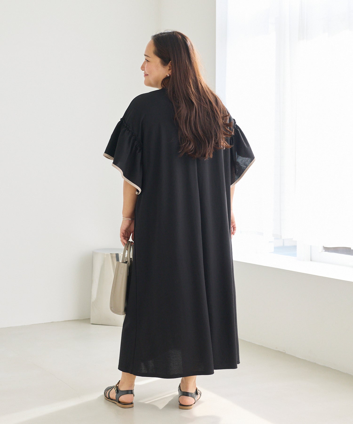 ブラック　model:161cm 着用サイズ:3L