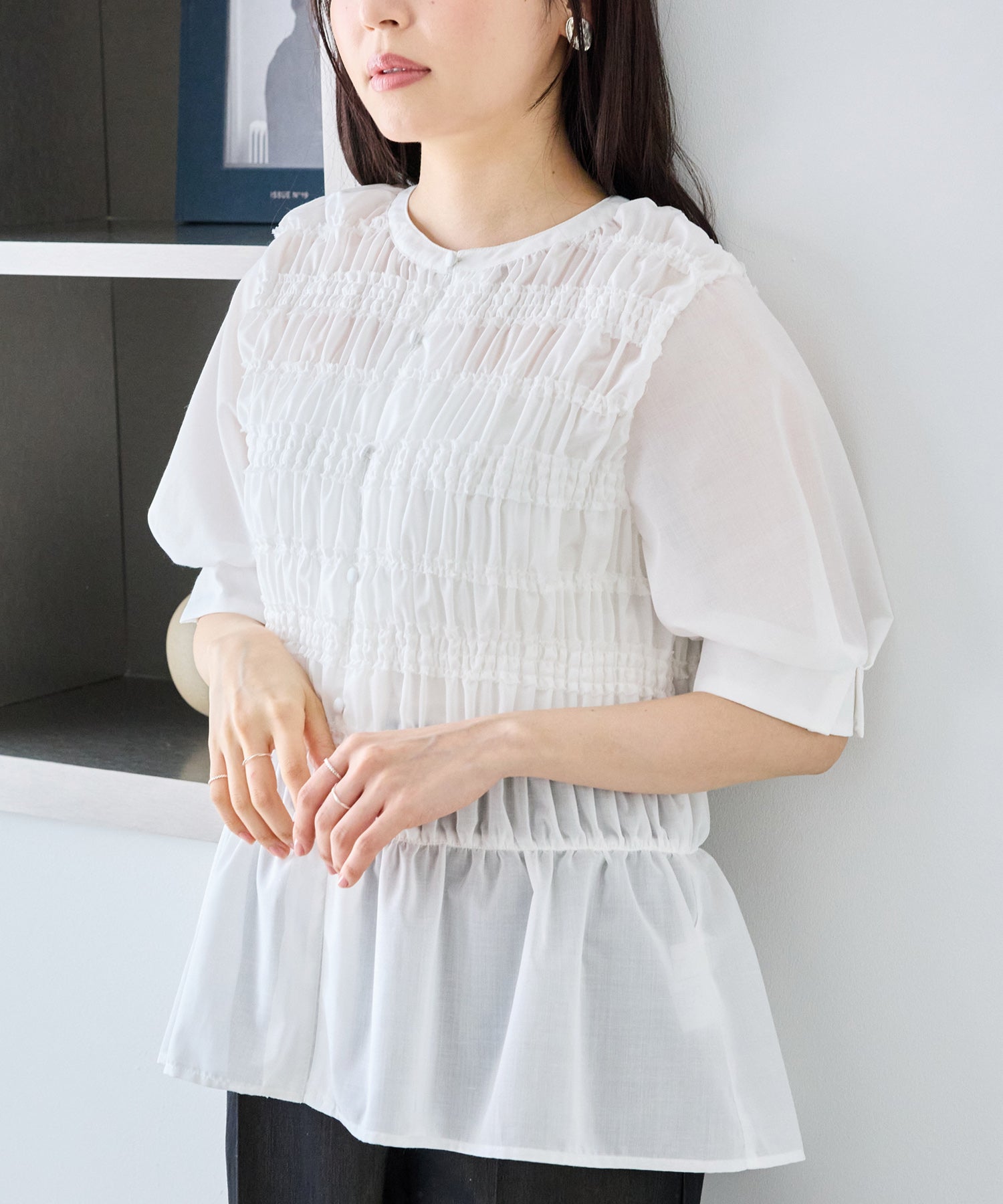 オフホワイト　model:163cm 着用サイズ:M