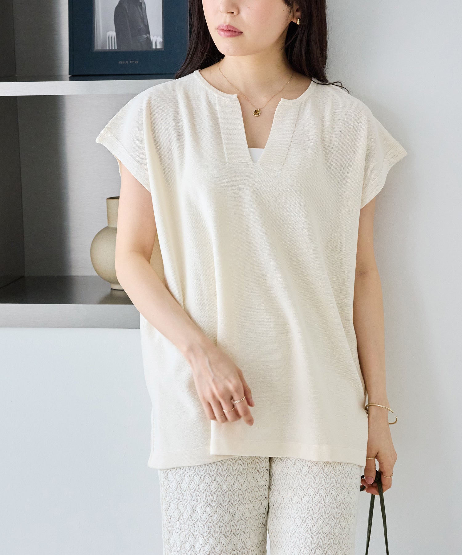 オフホワイト　model:163cm 着用サイズ:M