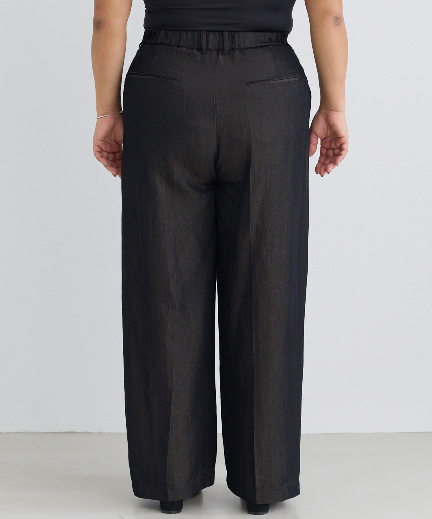 バック　model:161cm 着用サイズ:3L