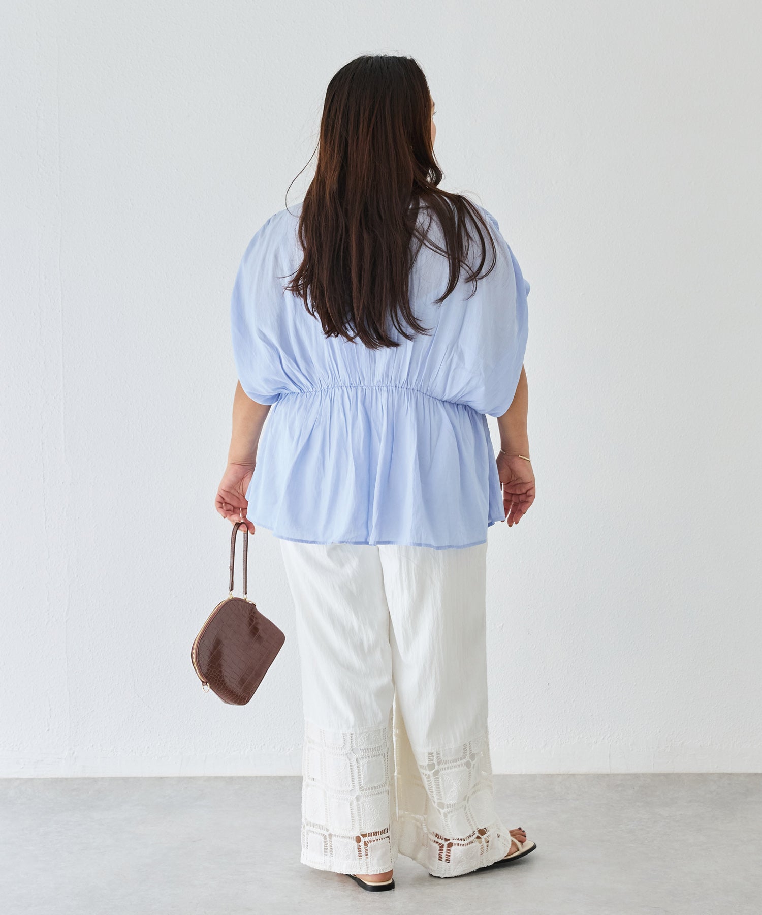 サックス　model:161cm 着用サイズ:3L