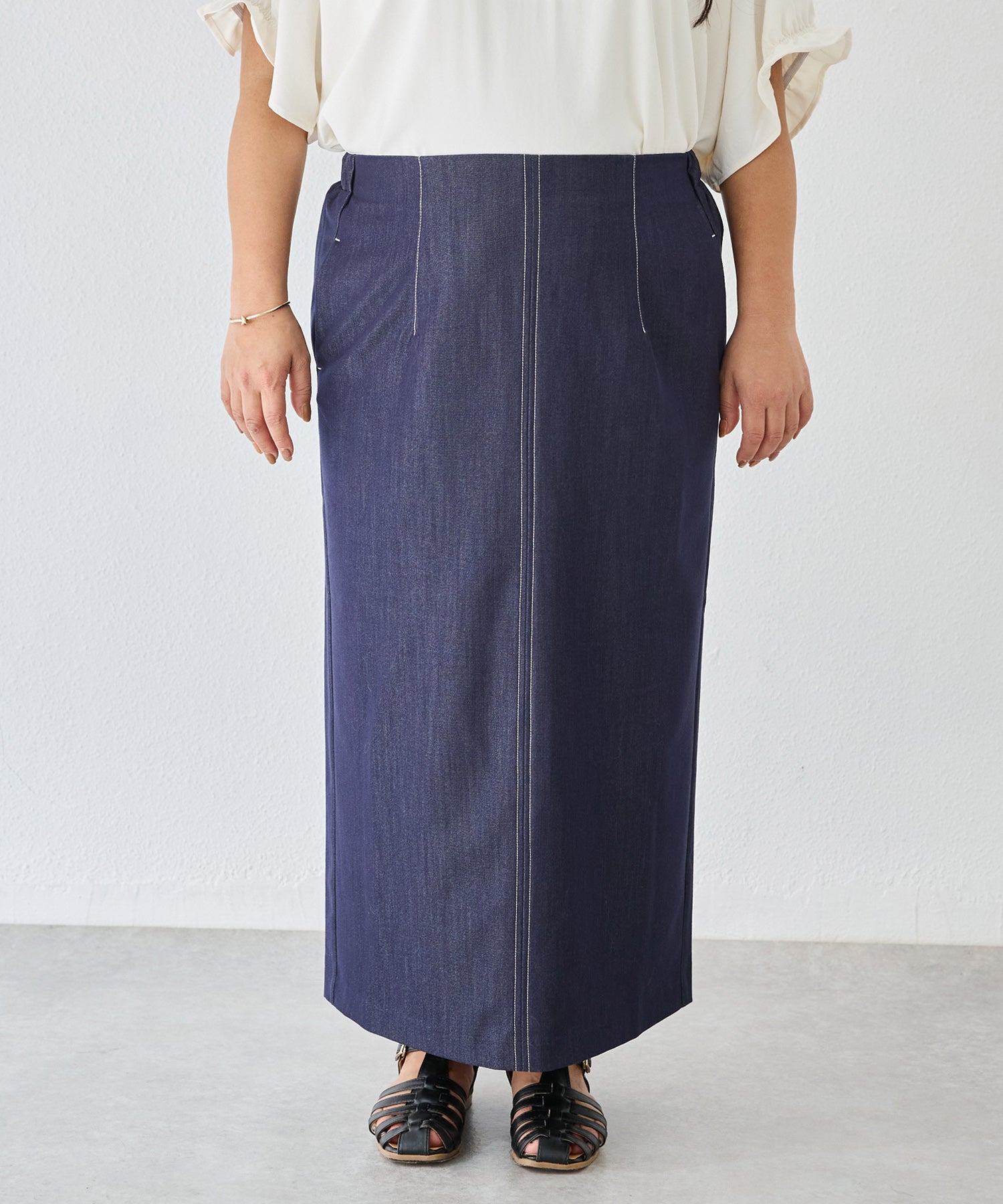 フロント　model:161cm 着用サイズ:3L
