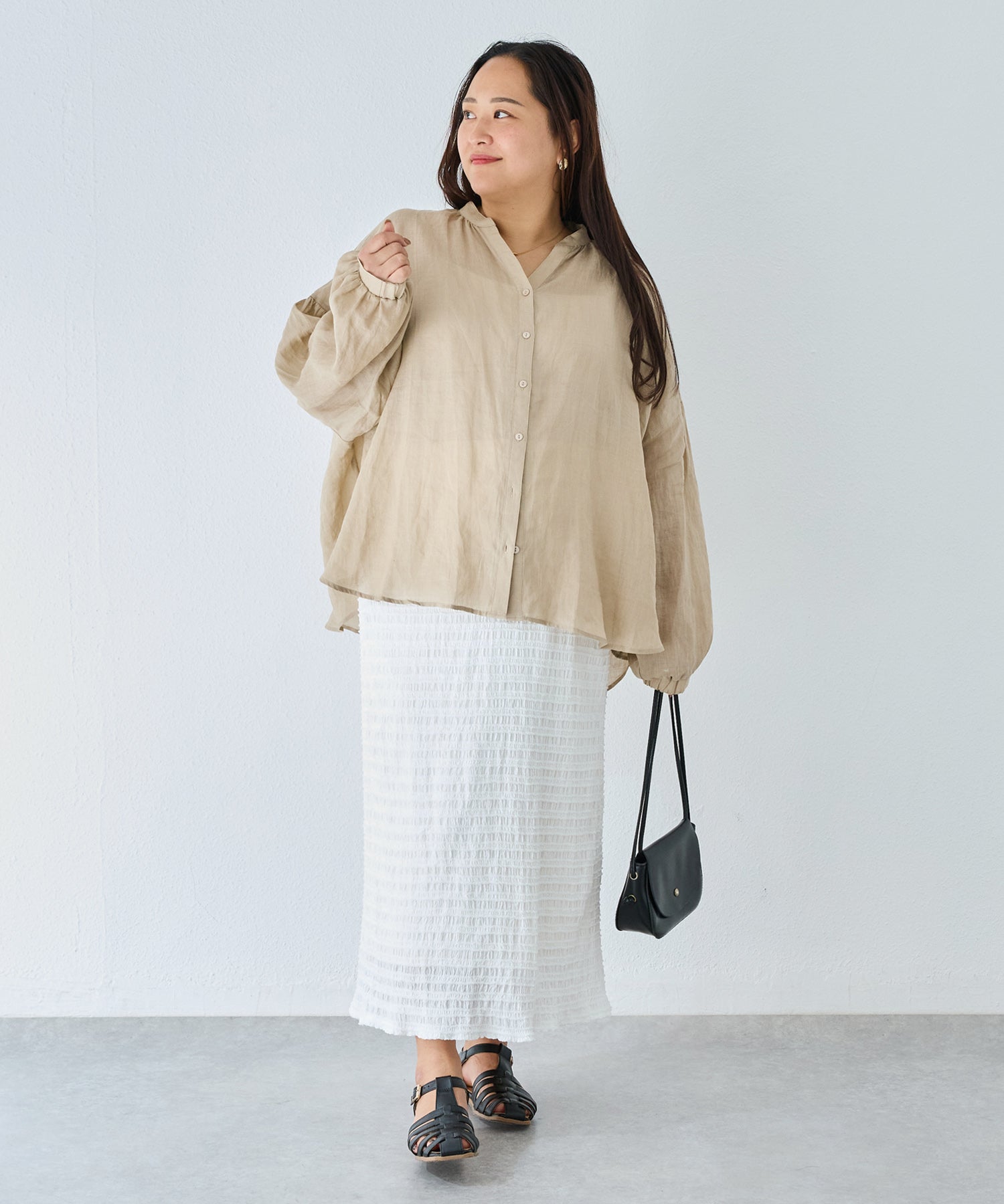 ベージュ　model:161cm 着用サイズ:3L