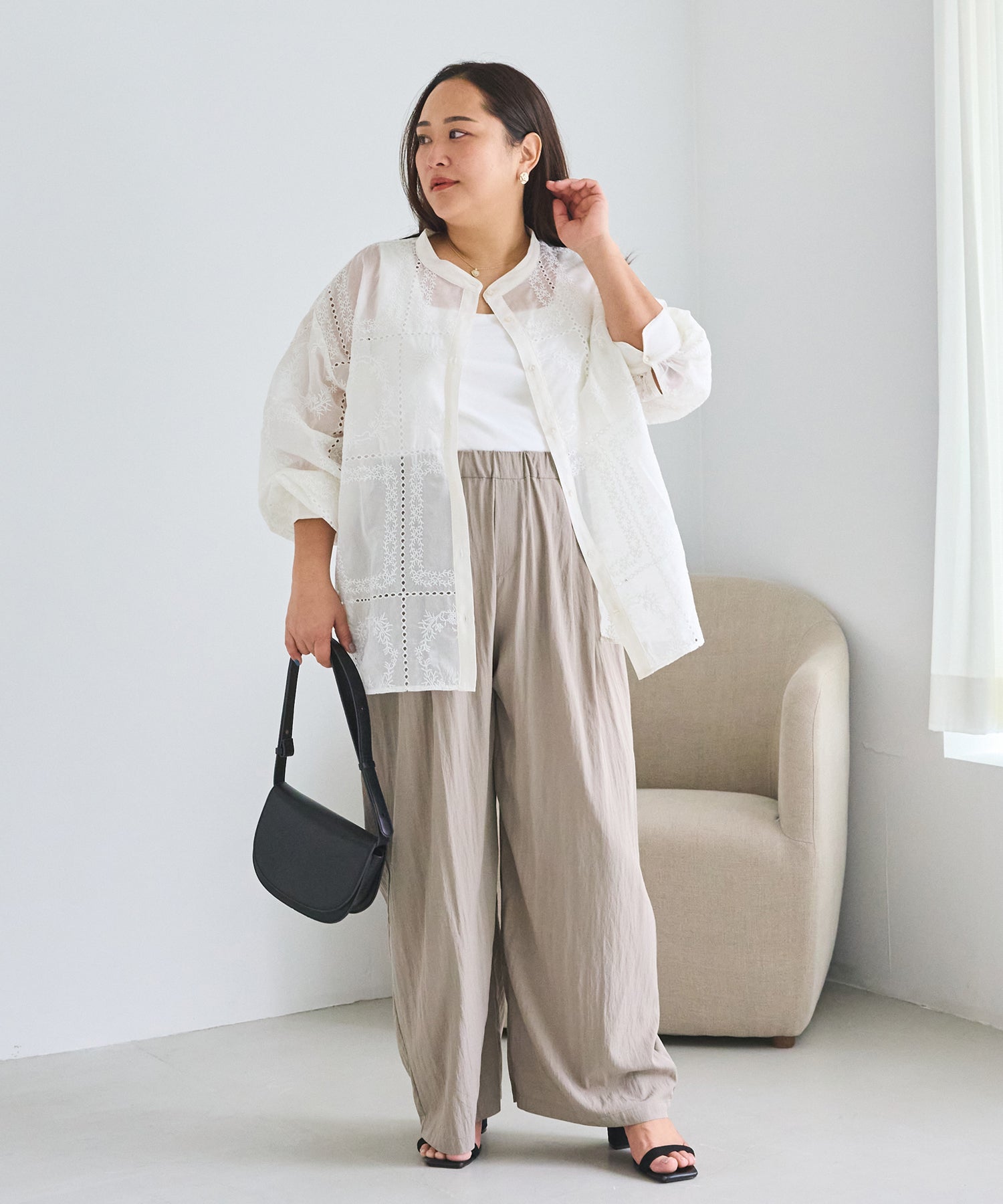 アイボリー　model:161cm 着用サイズ:3L