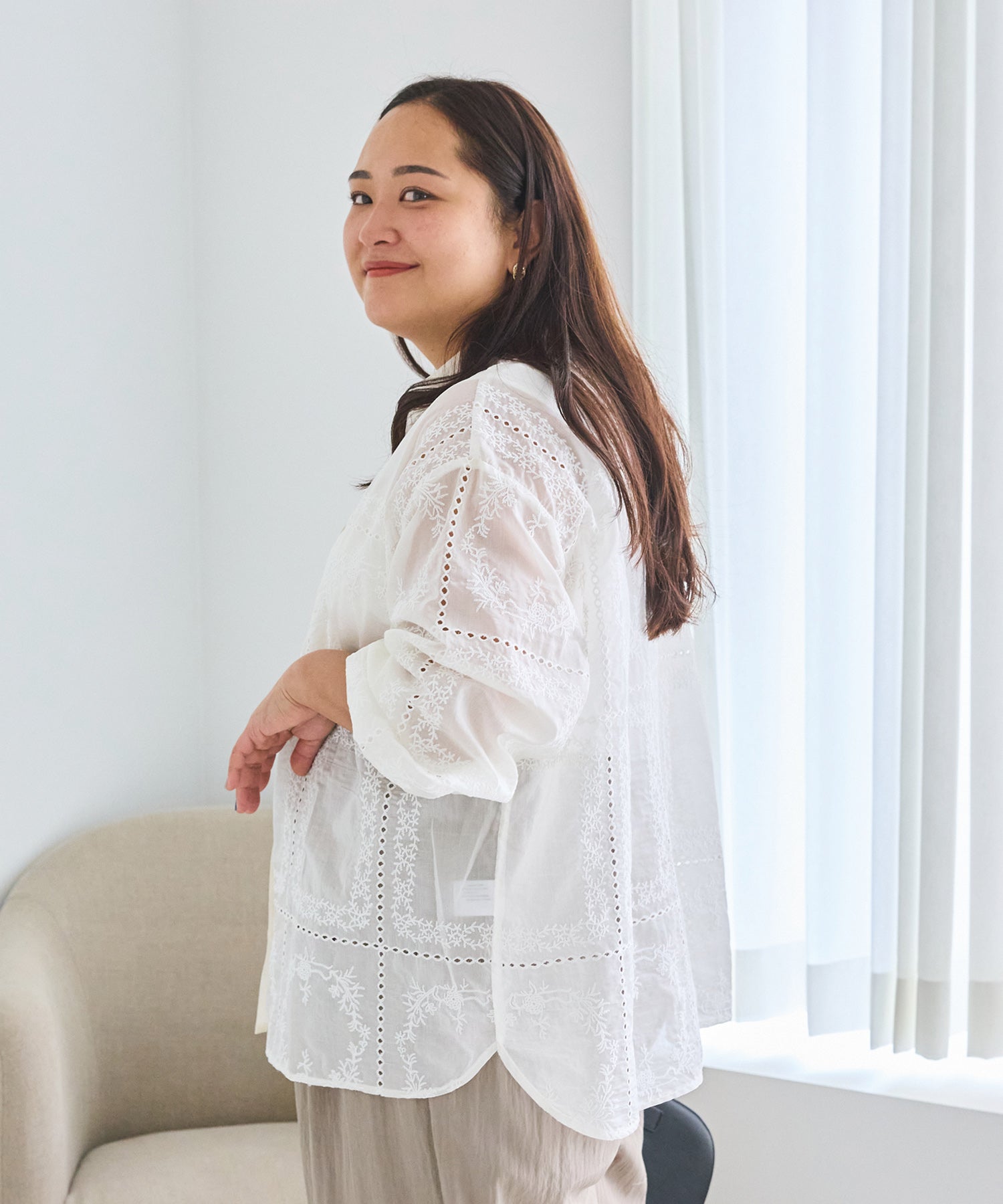 アイボリー　model:161cm 着用サイズ:3L