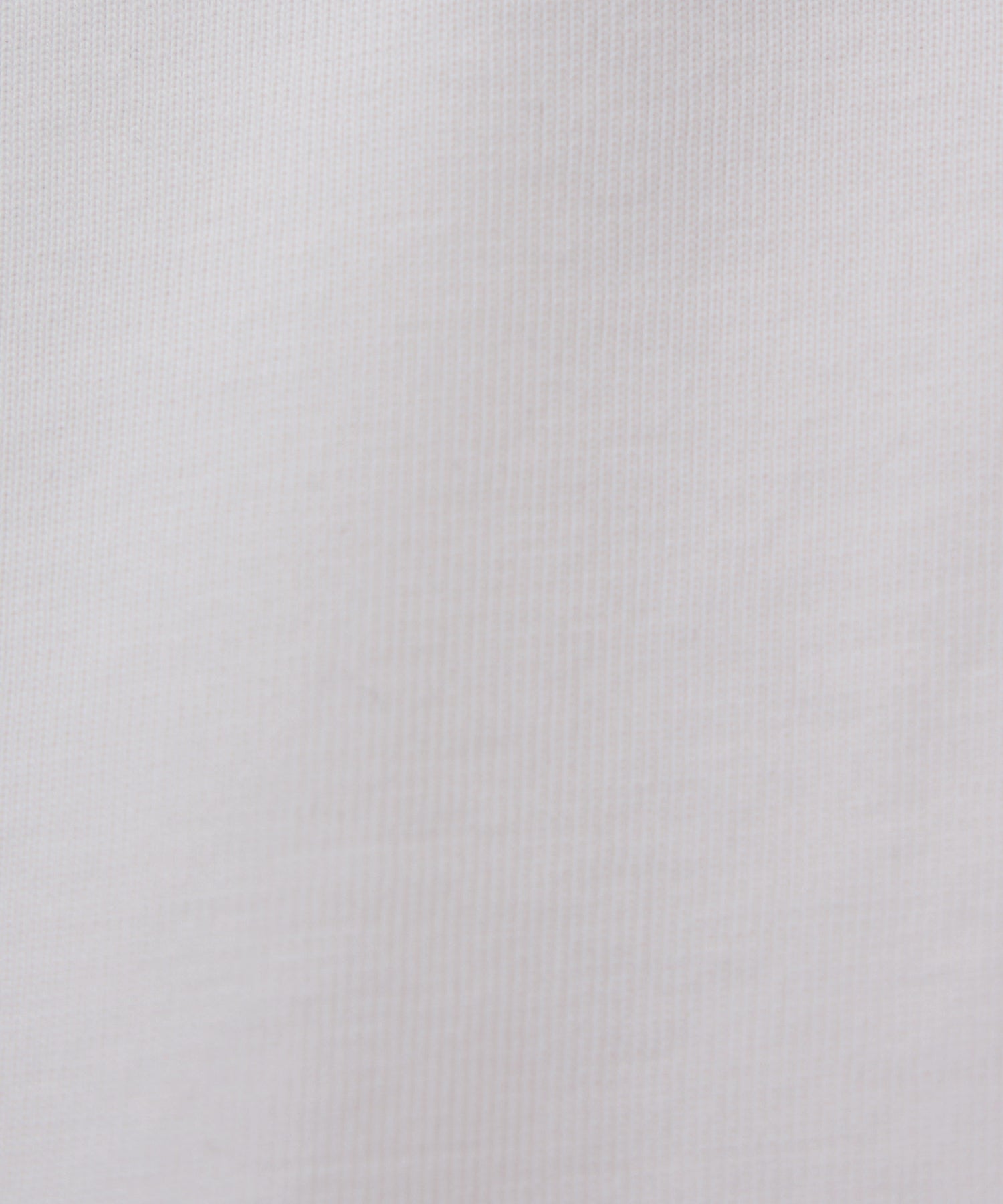 オフホワイト