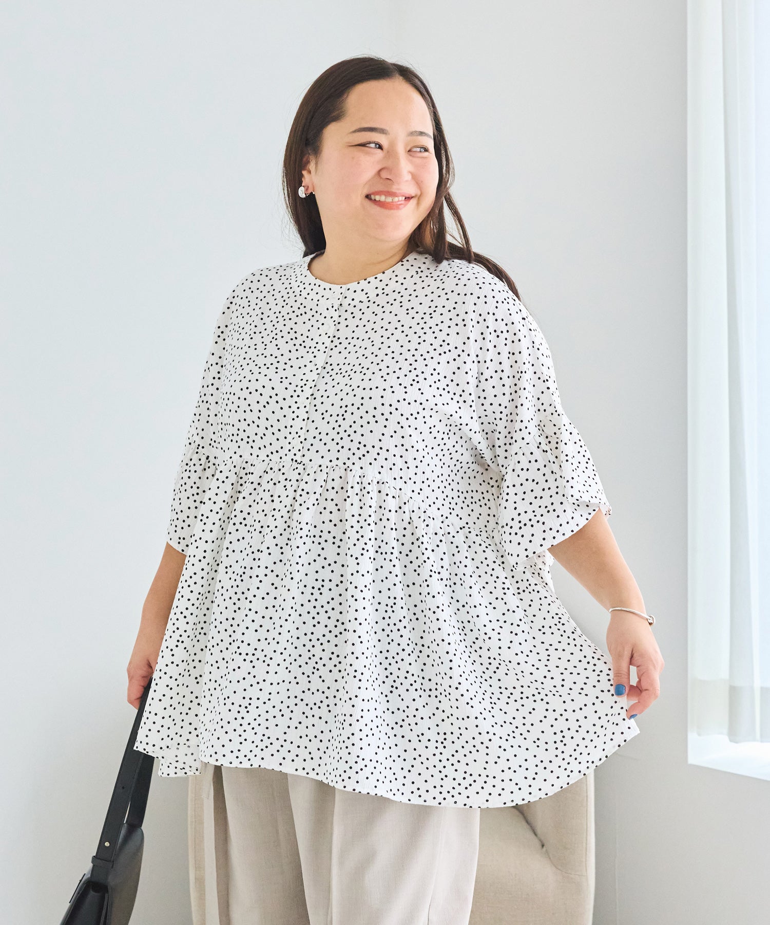 オフホワイト　model:161cm 着用サイズ:3L