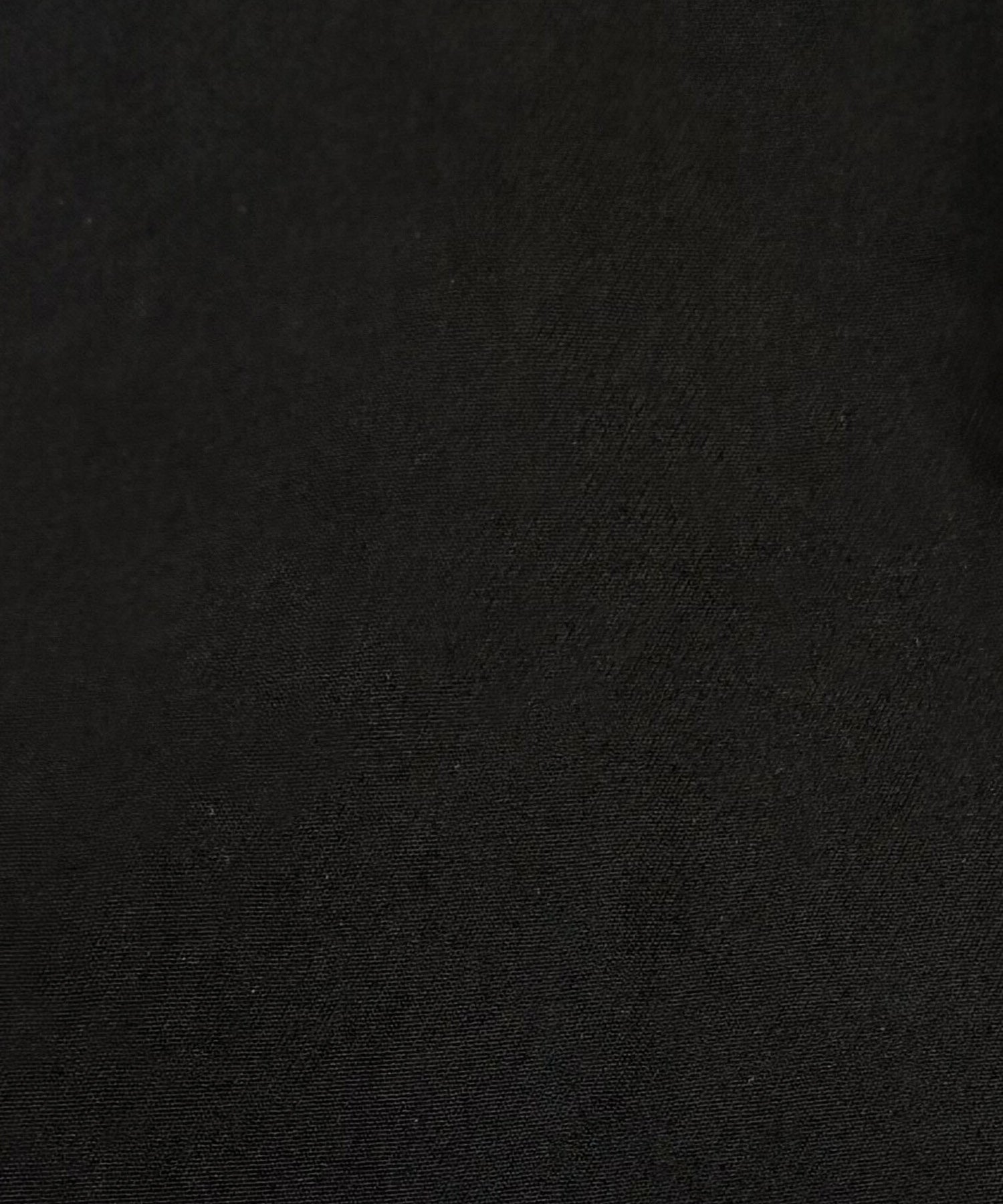 ブラック