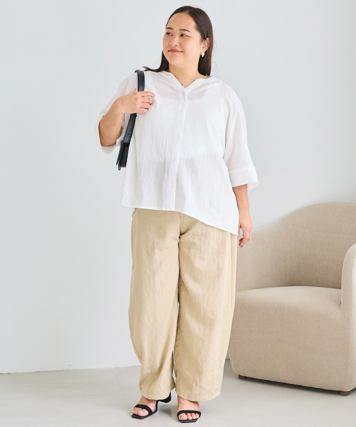 ベージュ　model:161cm 着用サイズ:3L