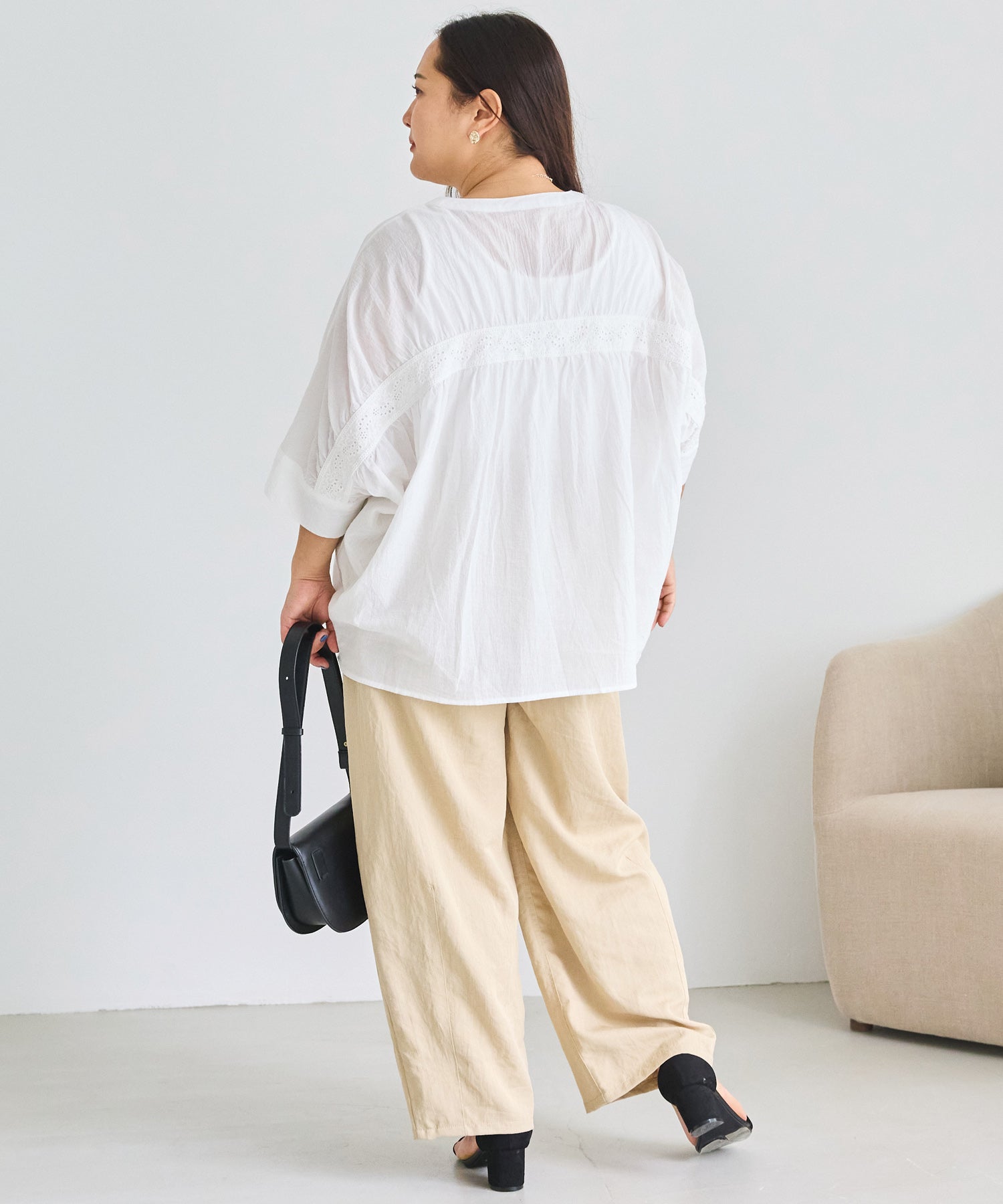 ベージュ　model:161cm 着用サイズ:3L