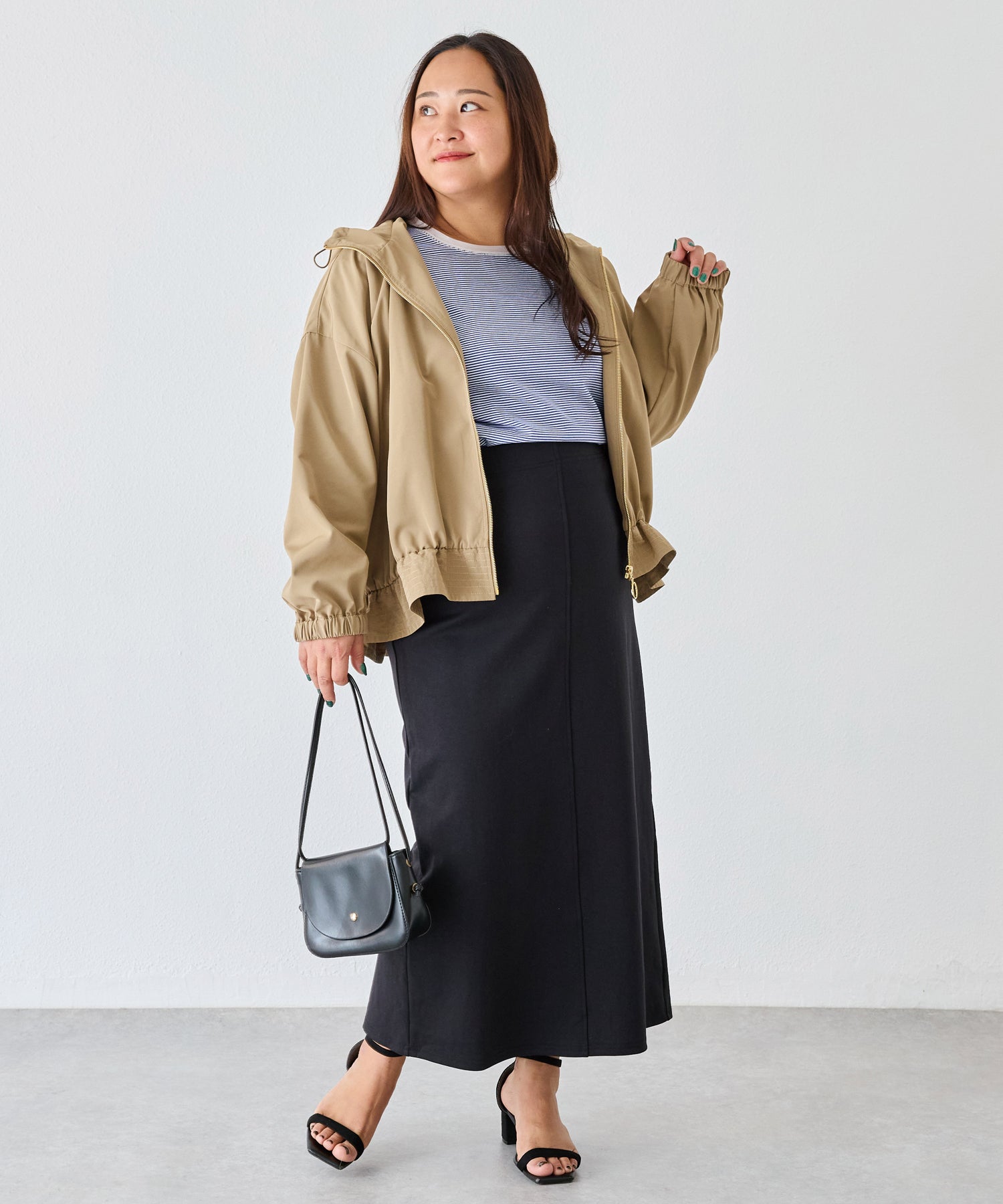 ブルー　model:161cm 着用サイズ:3L