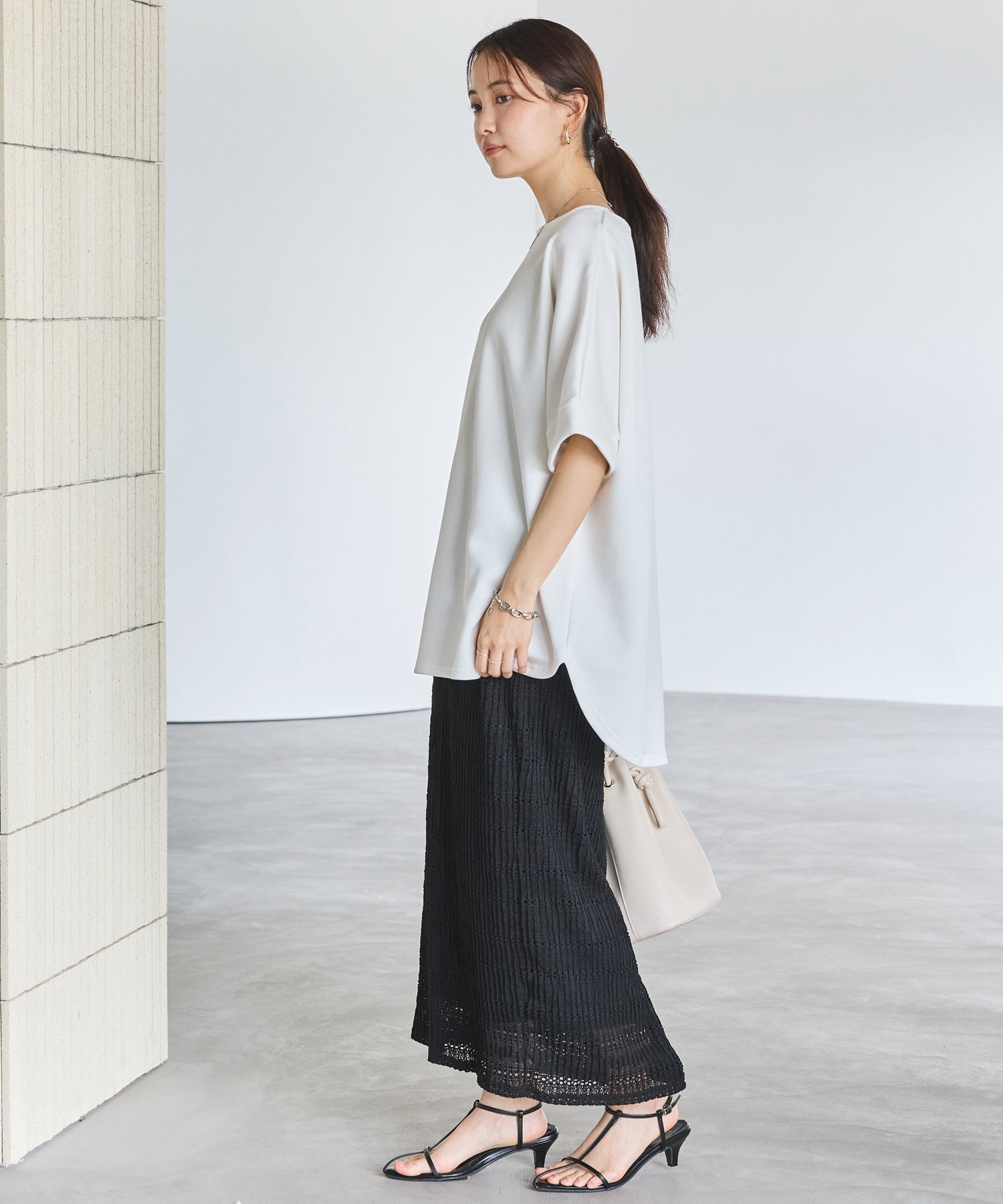 バックパールポンチプルオーバー