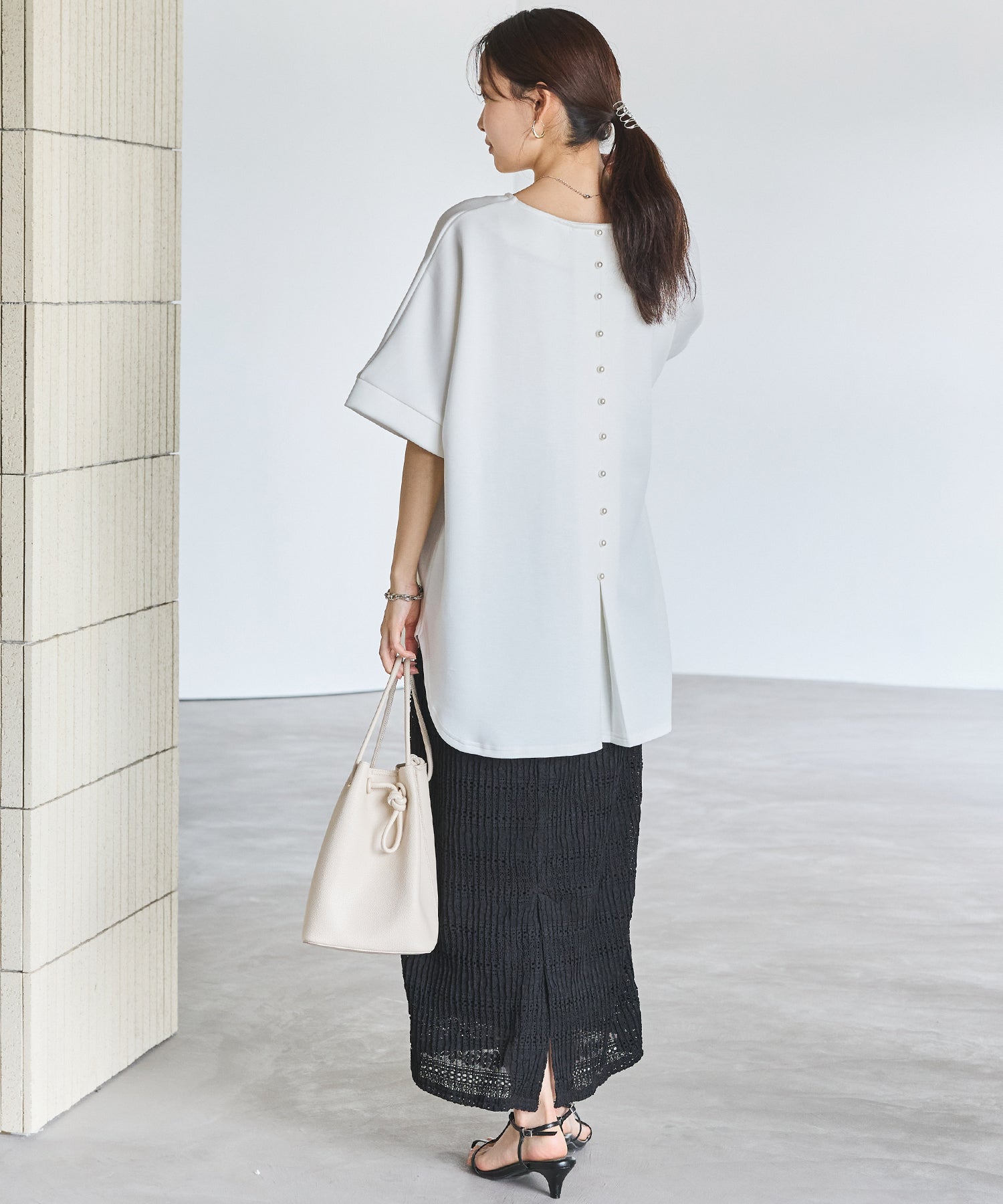 バックパールポンチプルオーバー