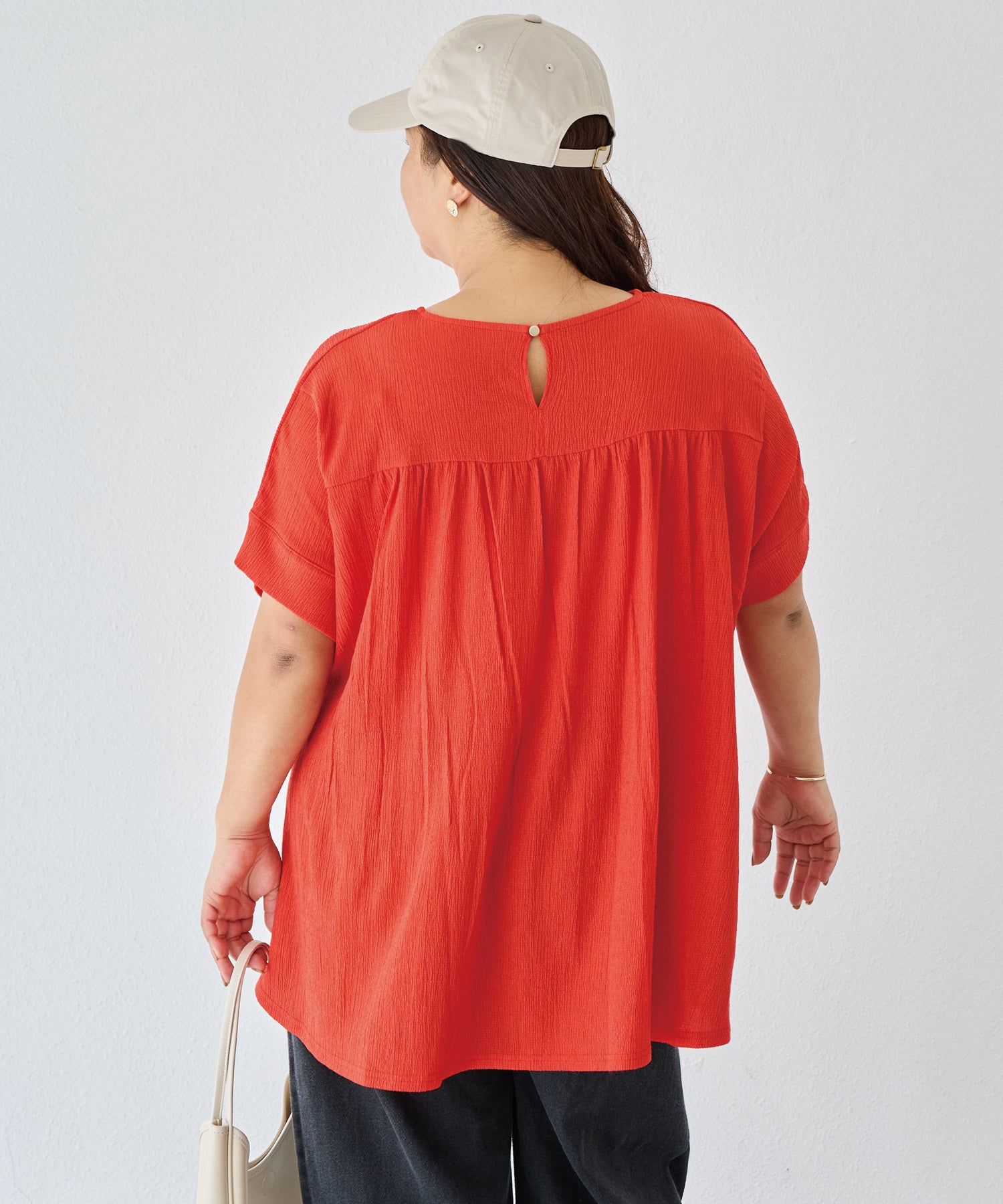 レッド　model:161cm 着用サイズ:3L