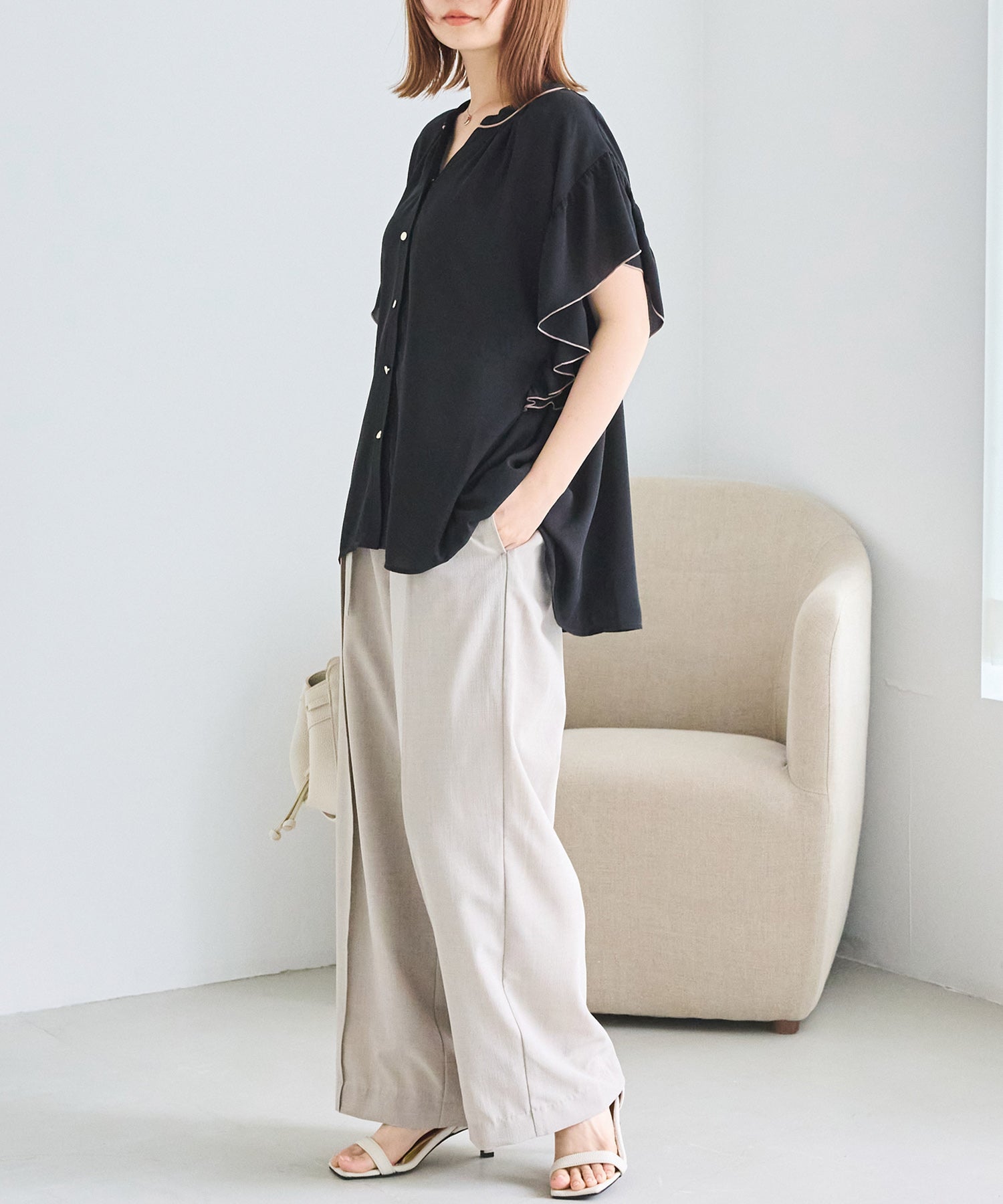 ベージュ　model:156cm 着用サイズ:M
