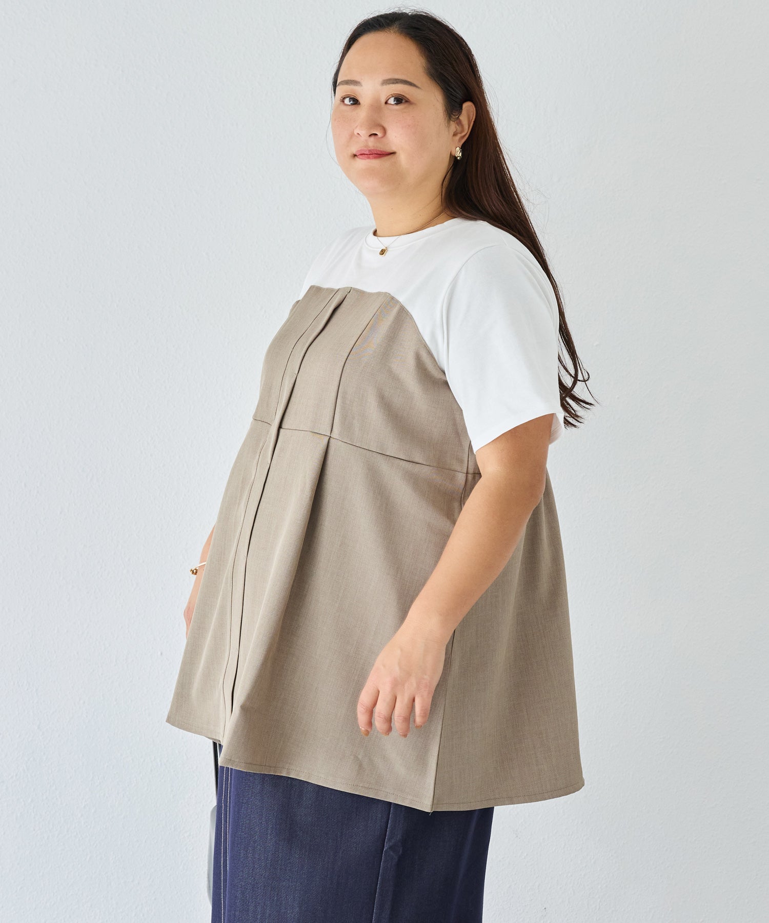 ベージュ　model:161cm 着用サイズ:3L