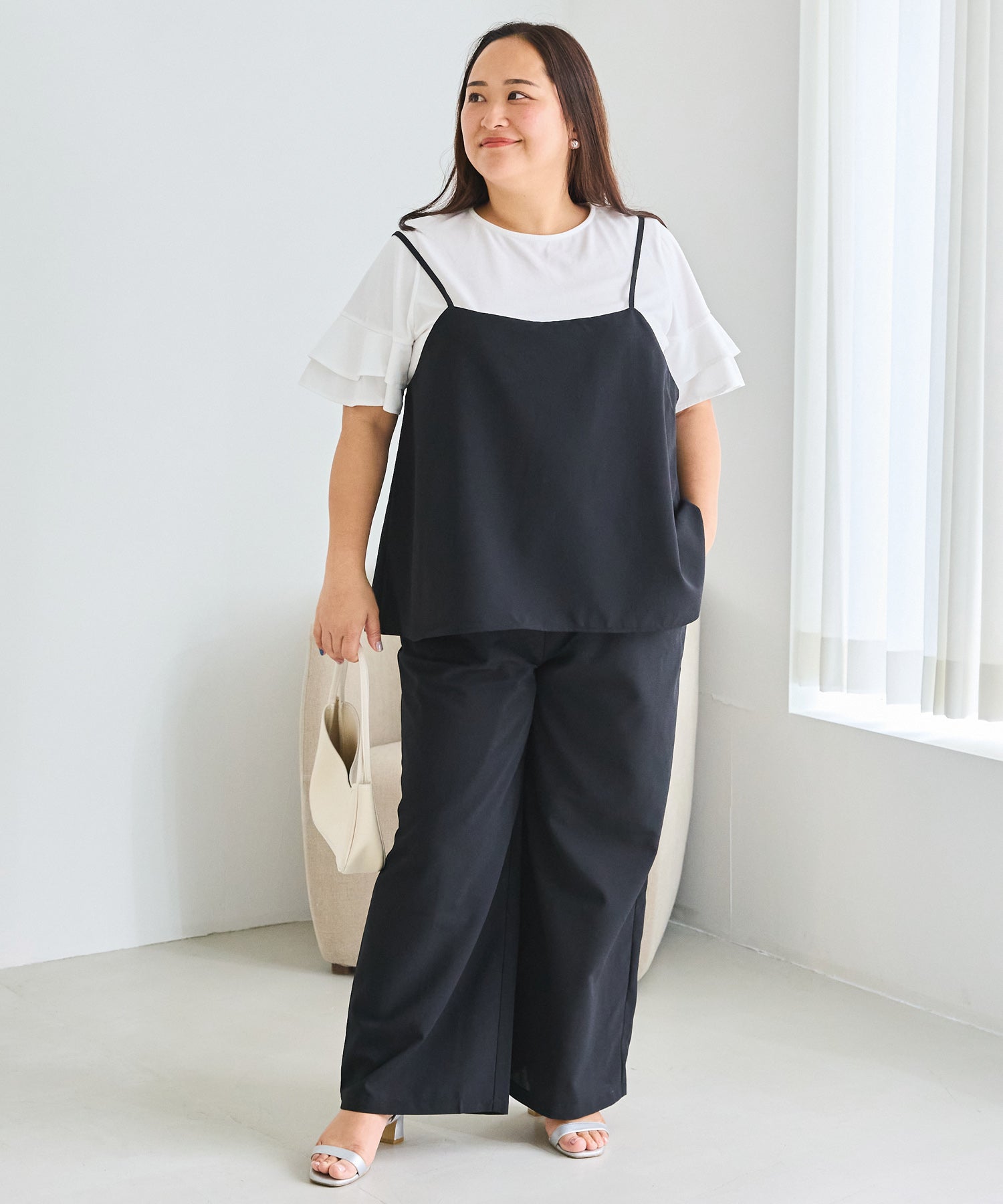 オフホワイト　model:161cm 着用サイズ:3L