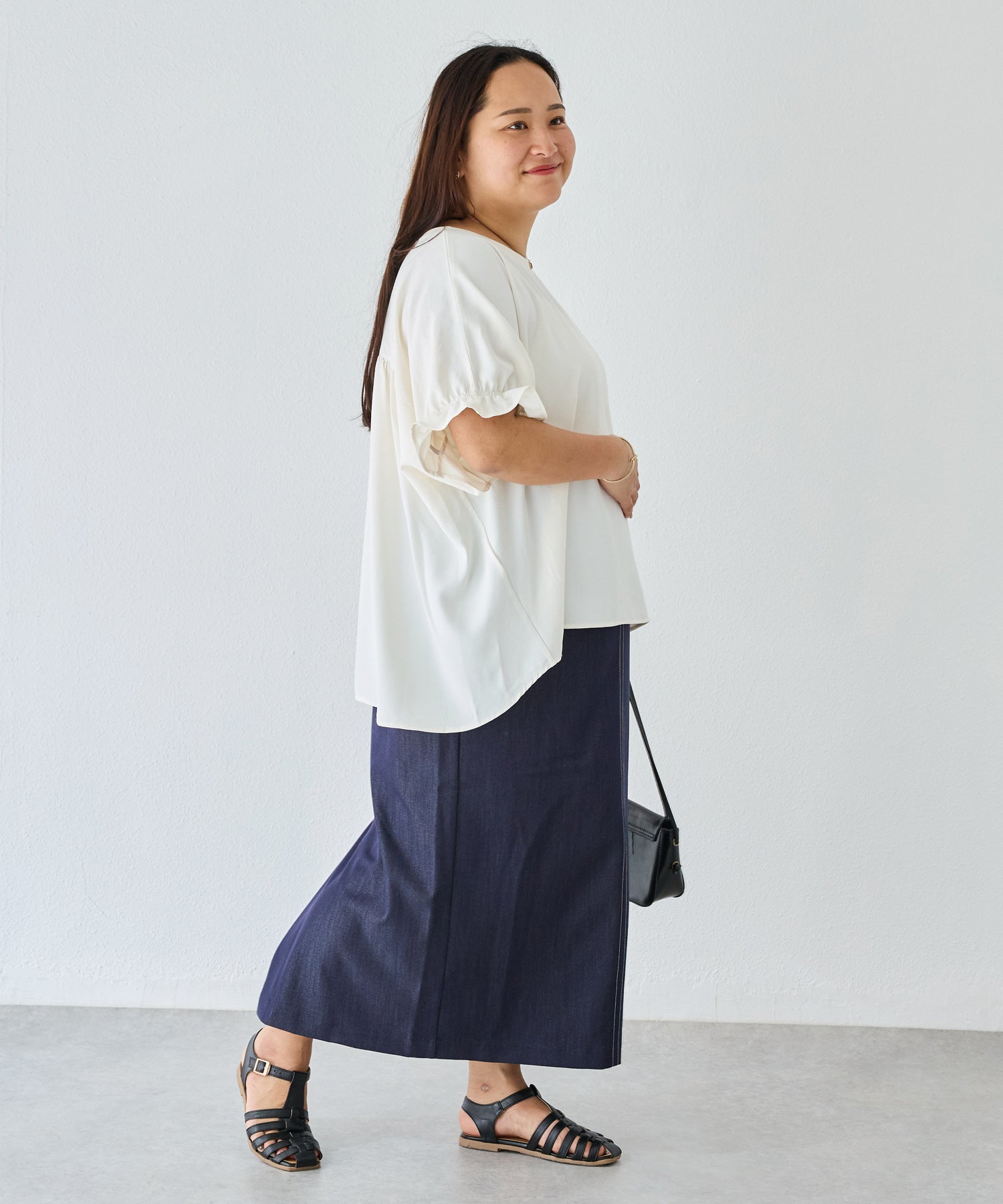 オフホワイト　model:161cm 着用サイズ:3L