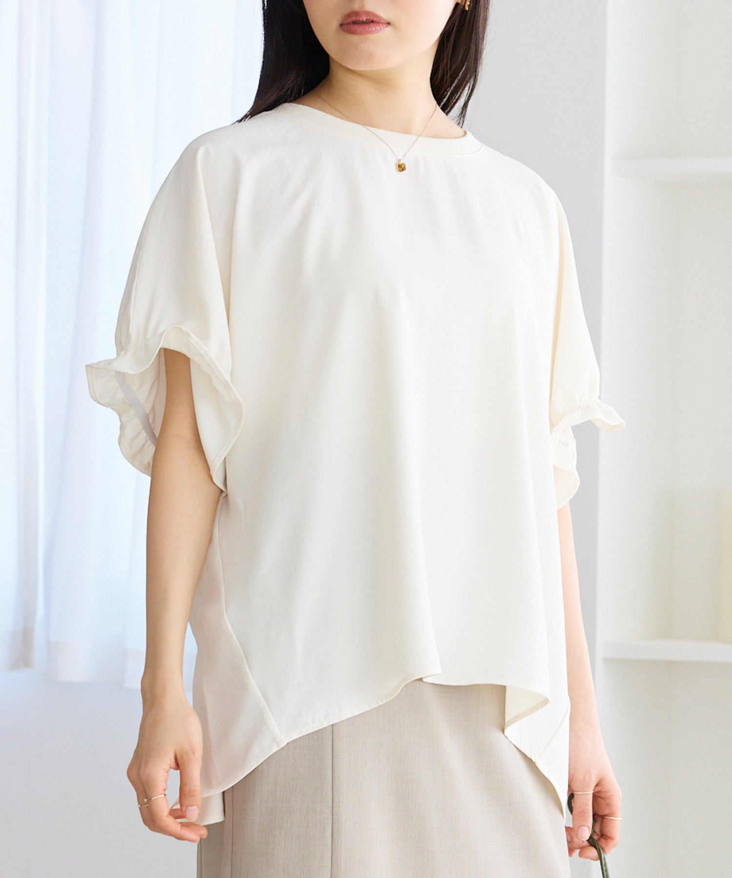 オフホワイト　model:163cm 着用サイズ:M