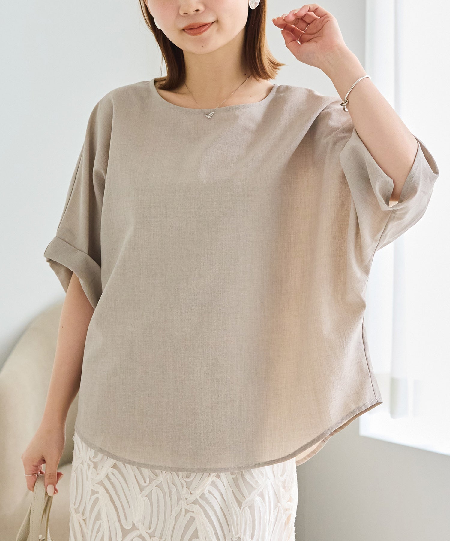 ベージュ　model:156cm 着用サイズ:M